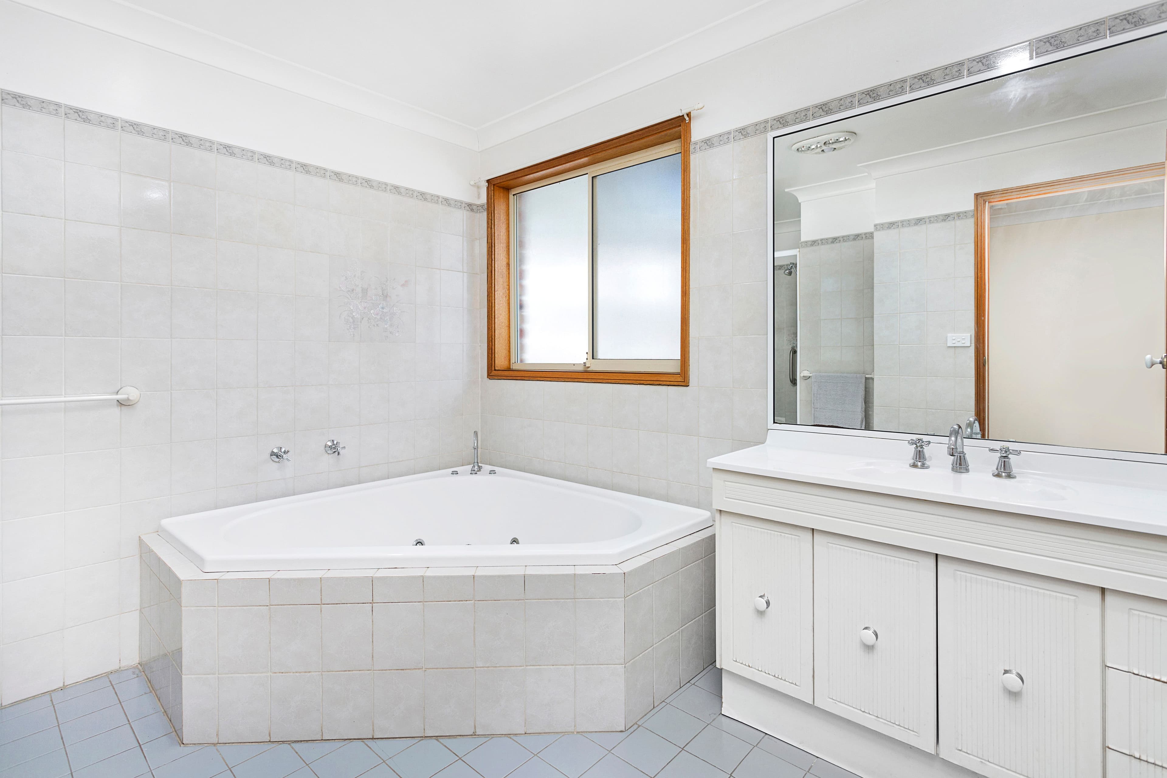 37 Barton Drive, Kiama Downs - Thumbnail 5