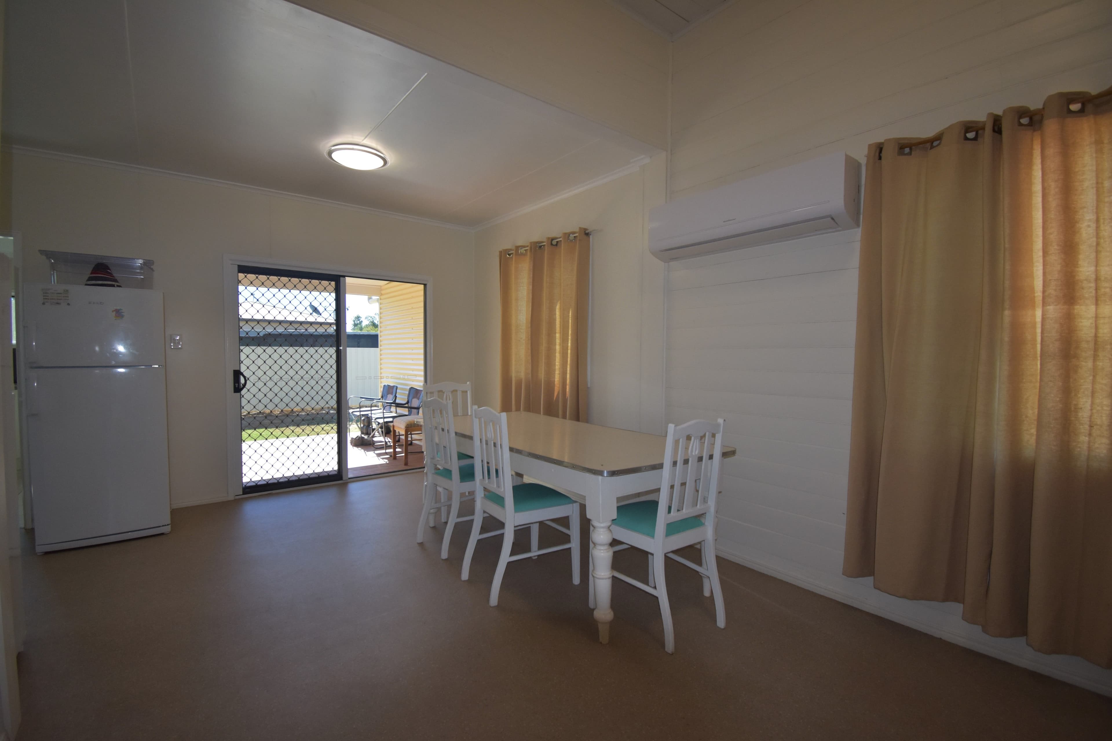 81 Cassowary Street, Longreach QLD 4730, Longreach - Thumbnail 3