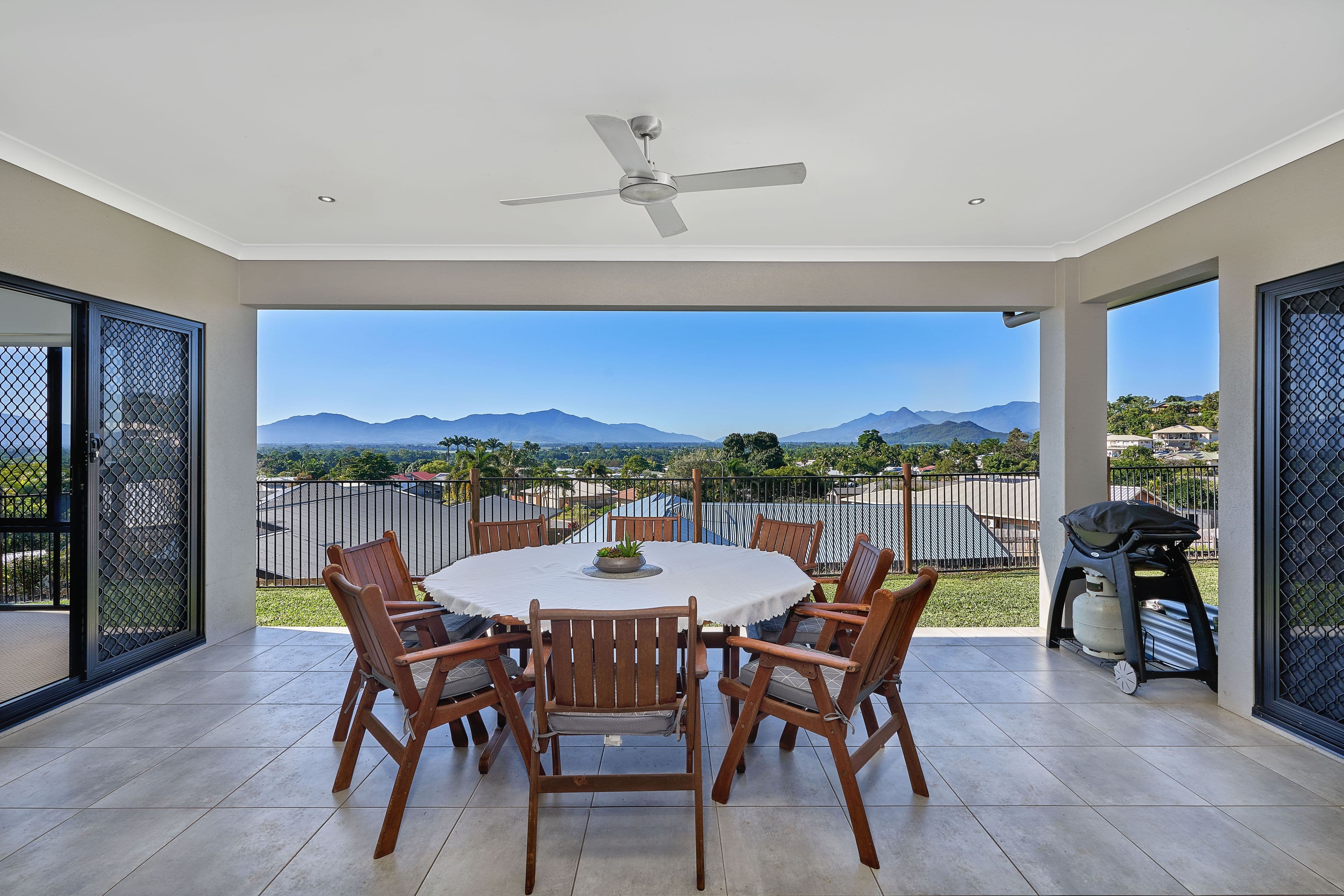 19 Mayflower Street, Mount Sheridan QLD 4868, Mount Sheridan - Thumbnail 4