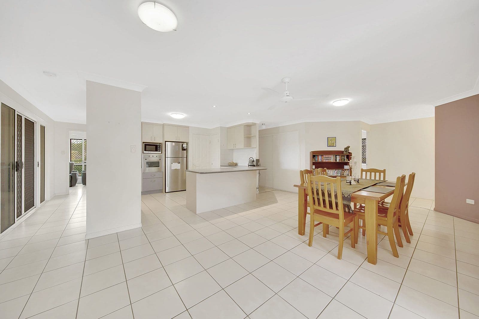 80 Emmadale Drive, New Auckland QLD 4680, New Auckland - Thumbnail 4