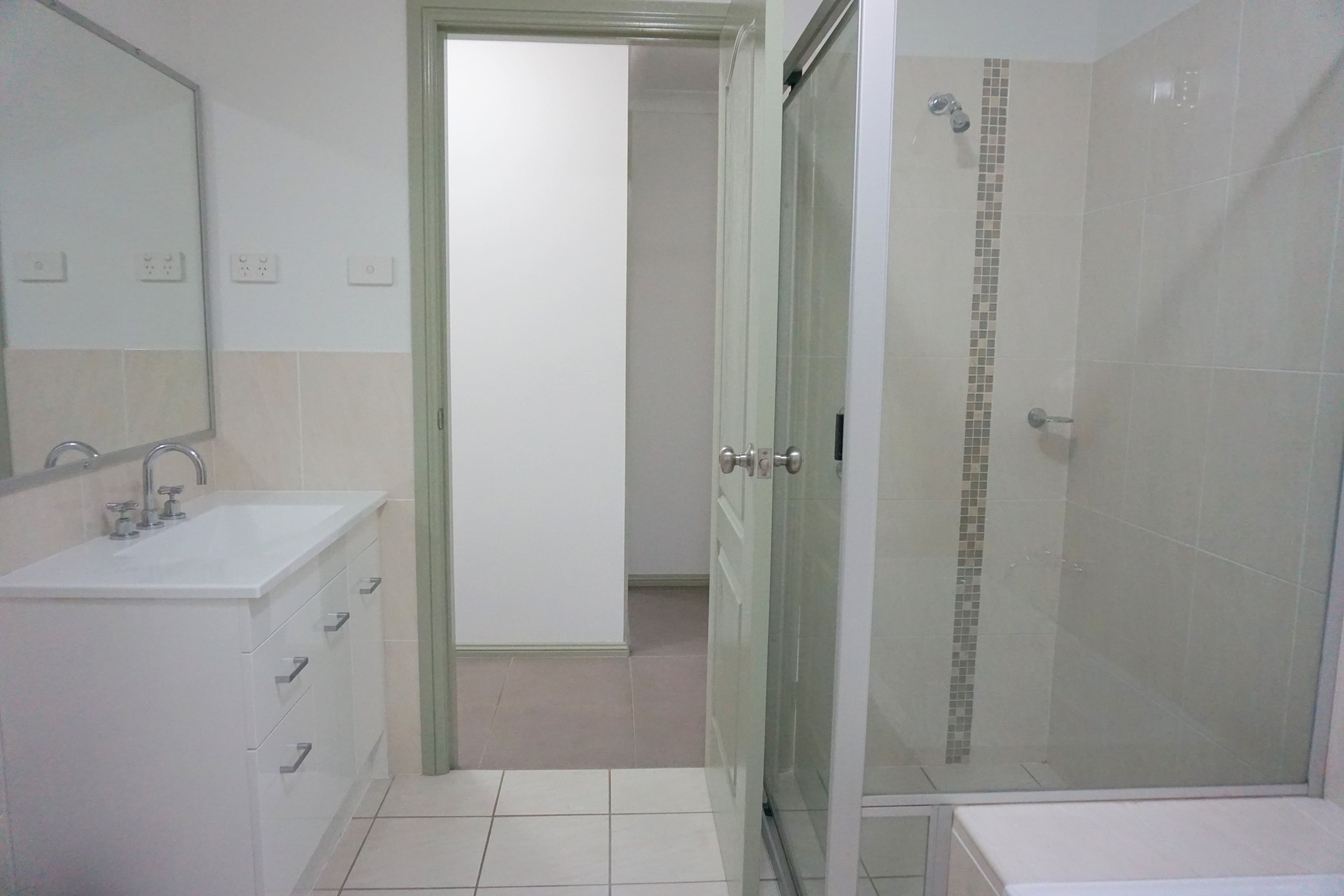 1/8 Wilkinson Boulevard, Singleton NSW 2330, Singleton - Thumbnail 5