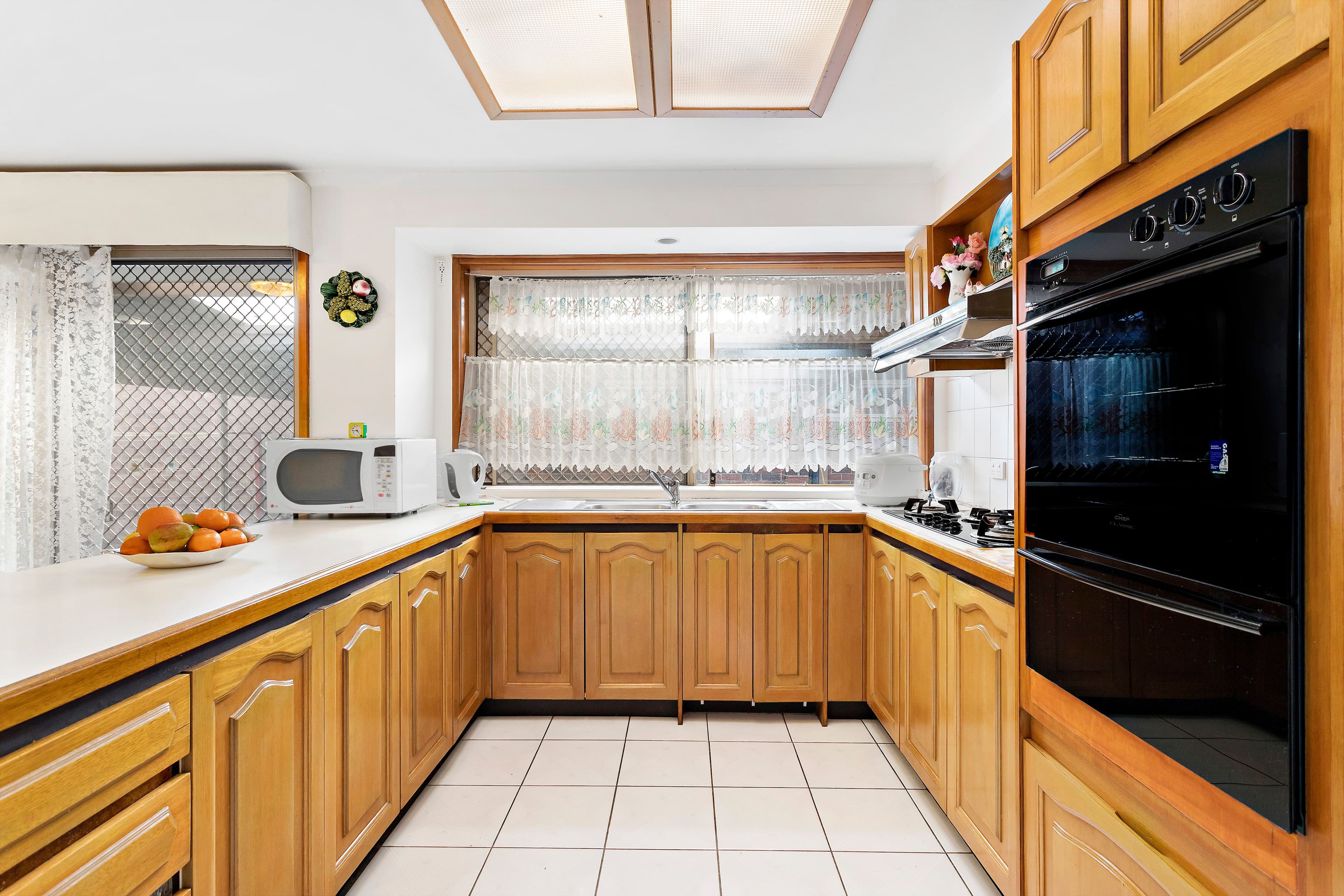 4 Sandalwood Drive, Oakleigh South VIC 3167, Oakleigh South - Thumbnail 4
