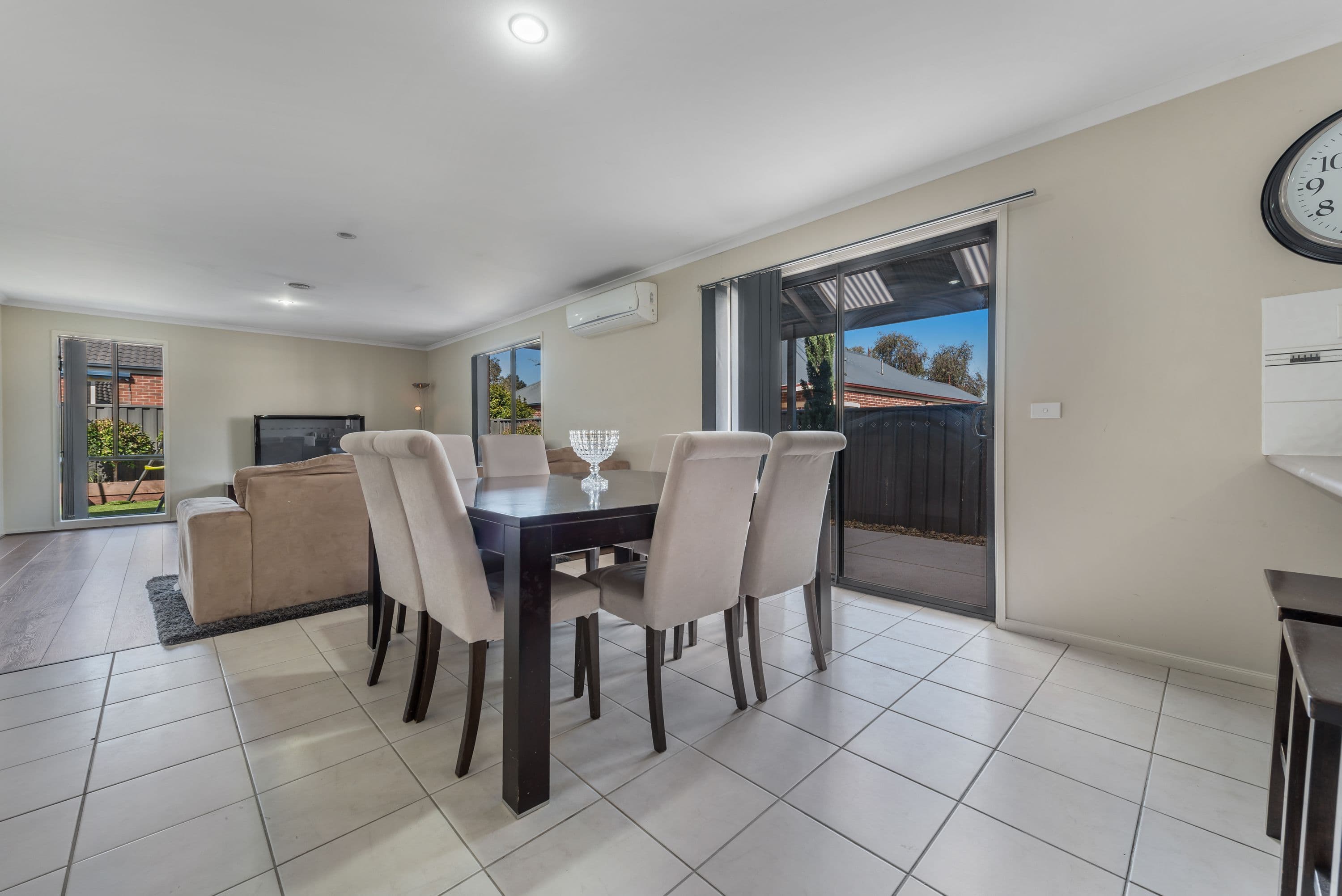 29 Pro Hart Way, Caroline Springs VIC 3023, Caroline Springs - Thumbnail 7