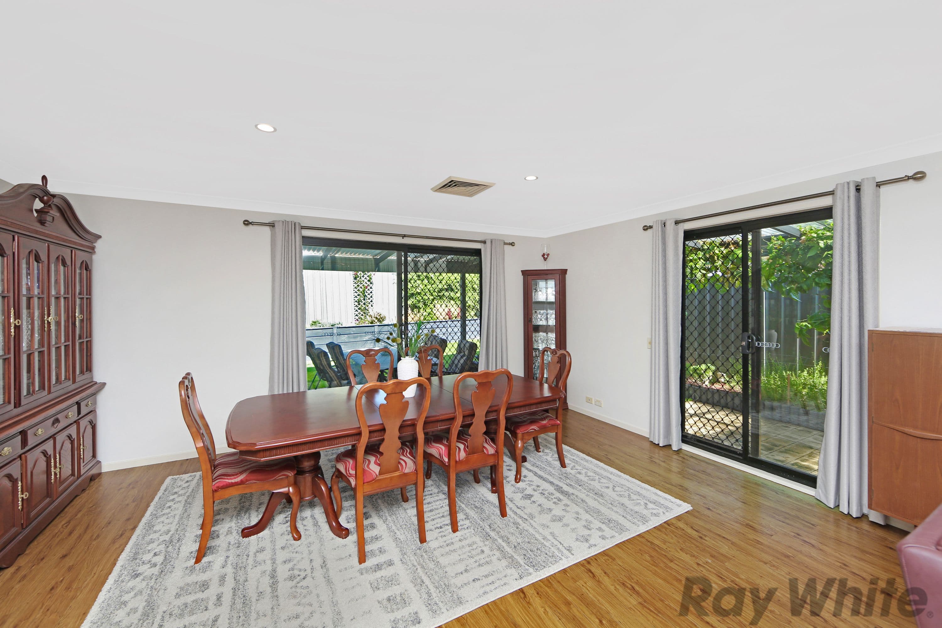 37 Birch Drive, Hamlyn Terrace - Thumbnail 6