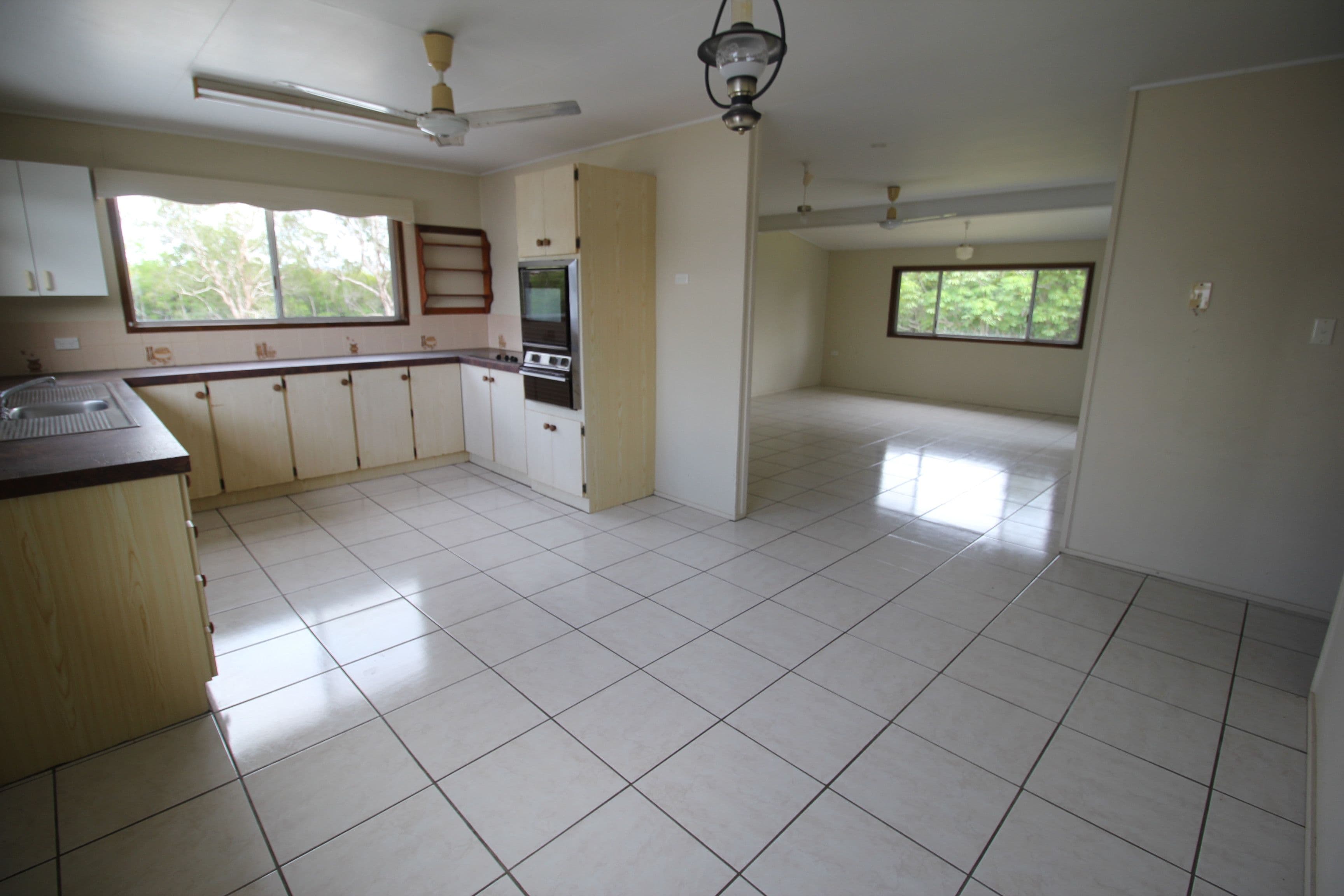 2 Dolphin Crescent, Taylors Beach QLD 4850, Taylors Beach - Image 1