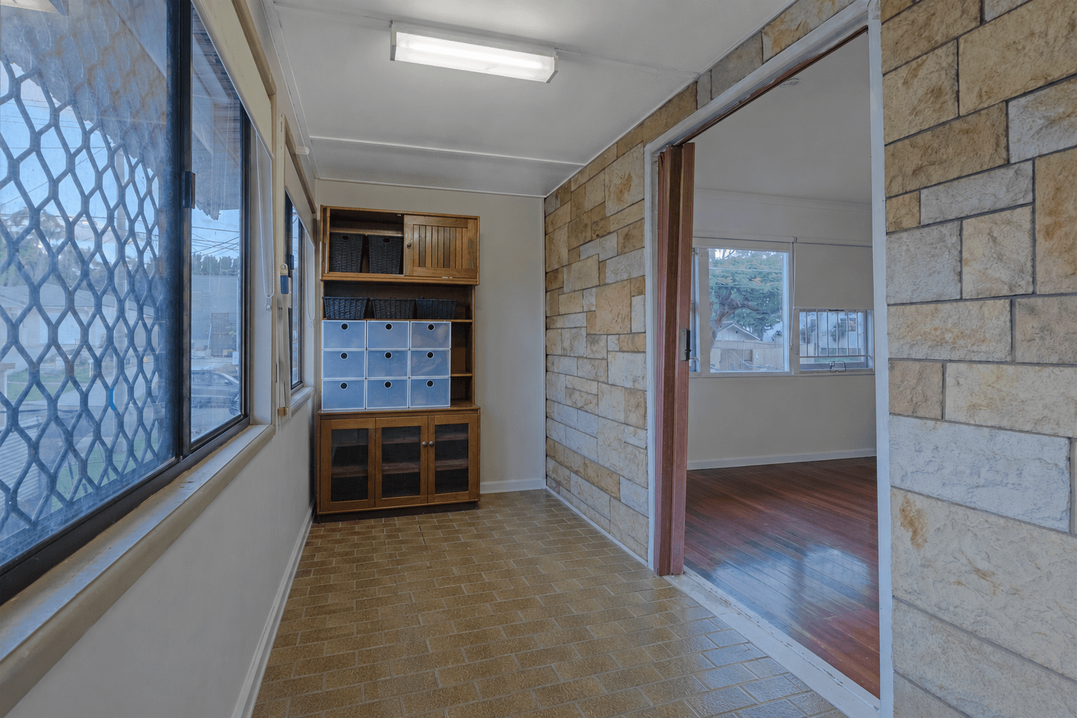 90 Kempsie Road, Upper Mount Gravatt QLD 4122, Upper Mount Gravatt - Thumbnail 2