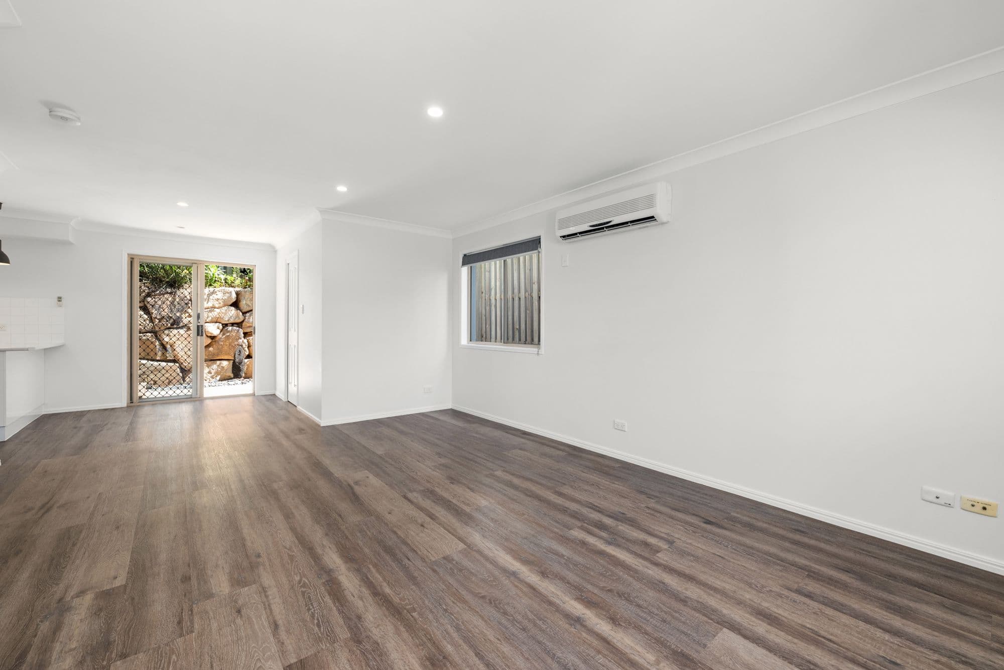10 Kaija Street, Mount Gravatt East QLD 4122, Mount Gravatt East - Thumbnail 2