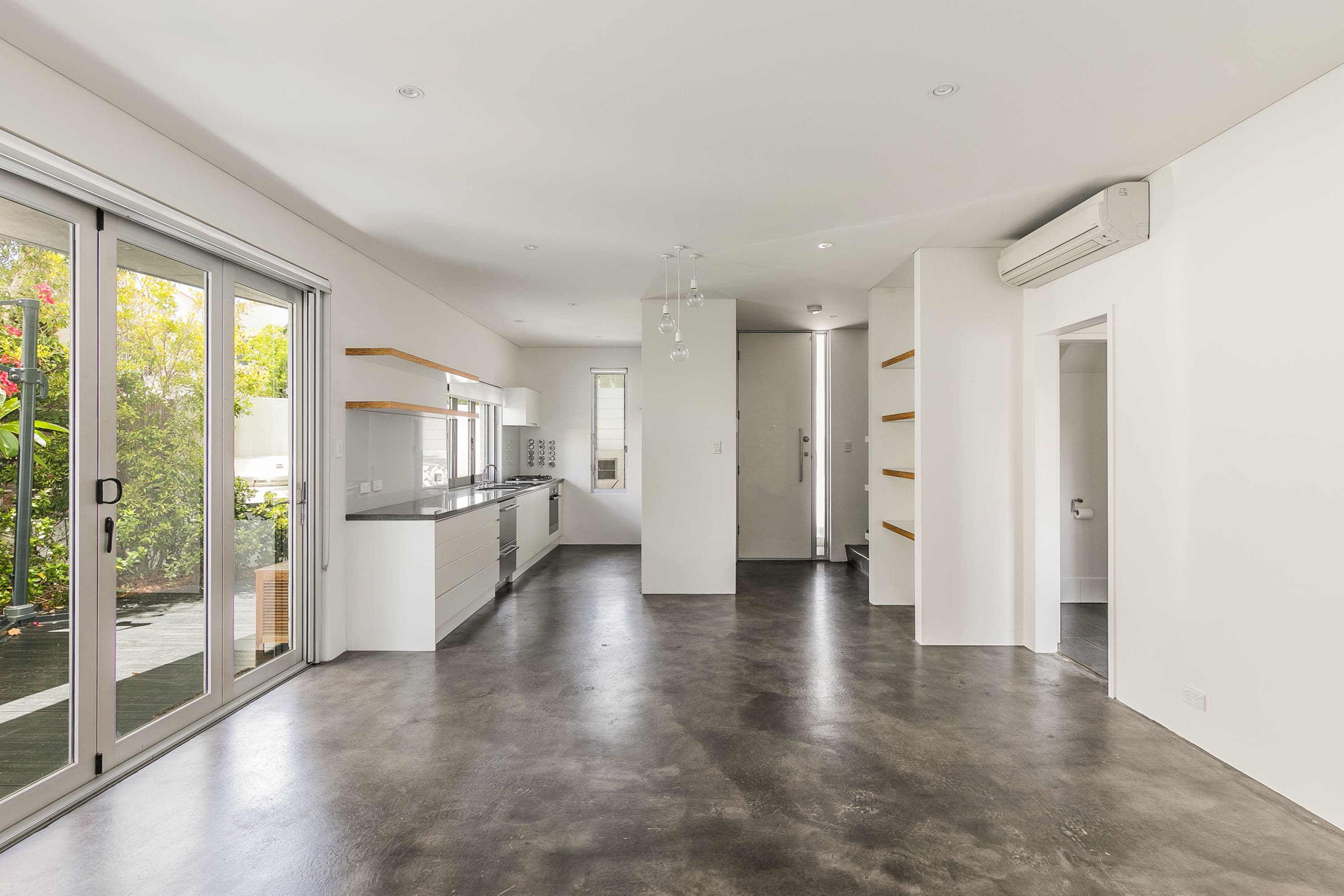 111 Solomon Street, Fremantle WA 6160, Fremantle - Thumbnail 2