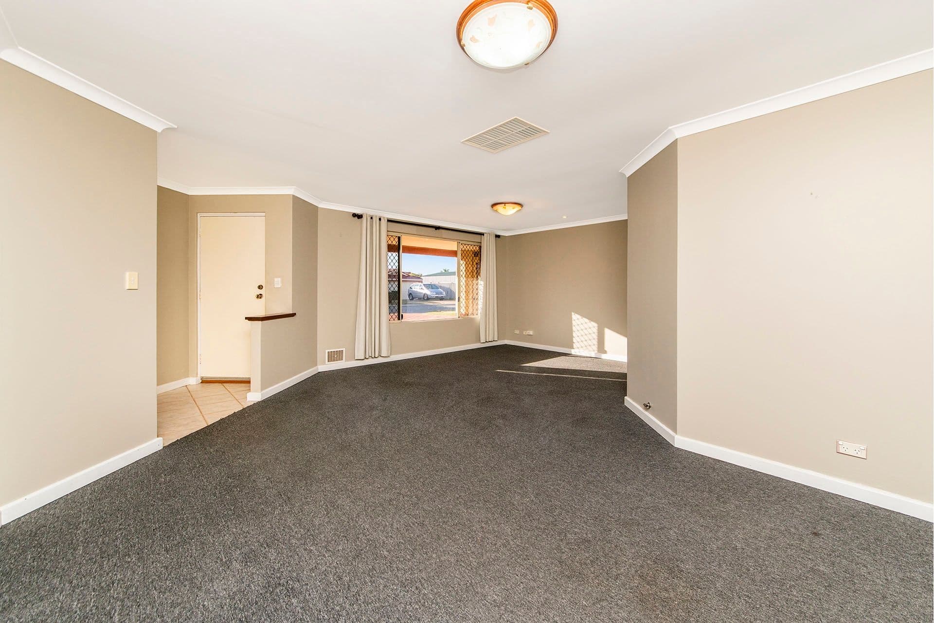 5 Shoalhaven Place, Waikiki WA 6169, Waikiki - Thumbnail 3