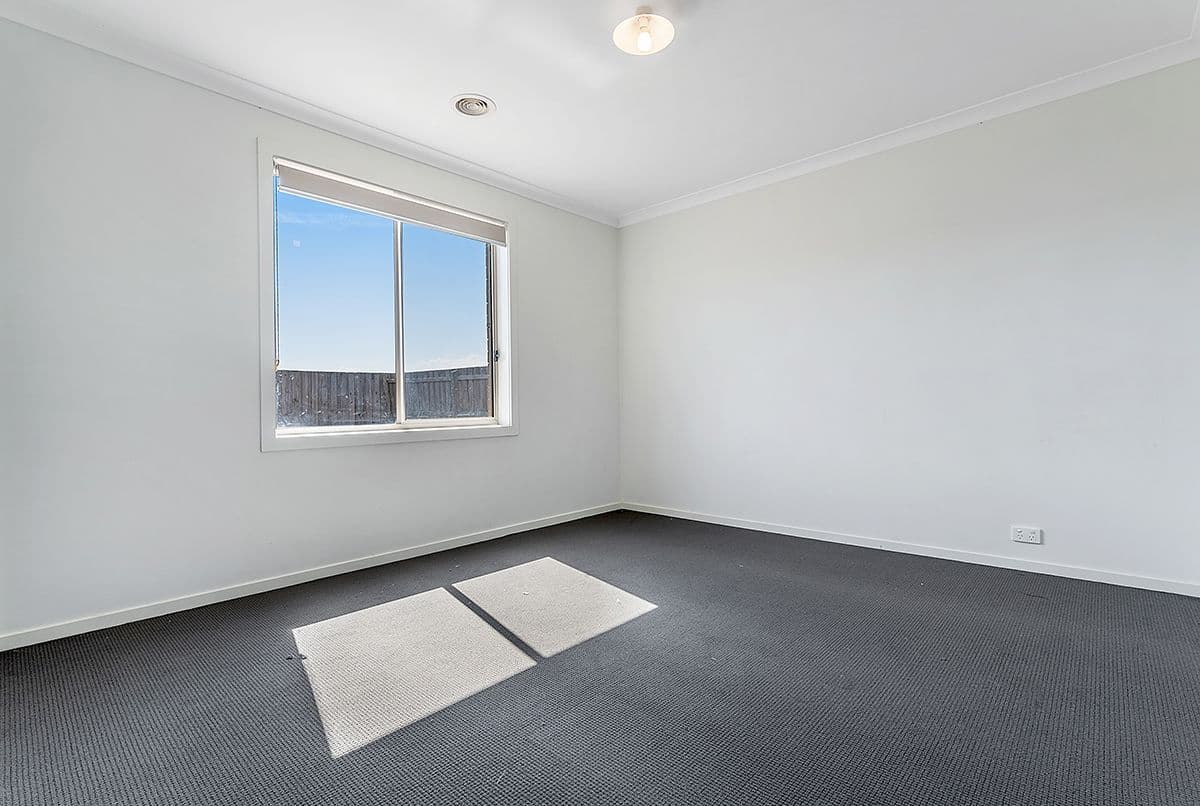 8 Stringybark Avenue, Wallan VIC 3756, Wallan - Thumbnail 8