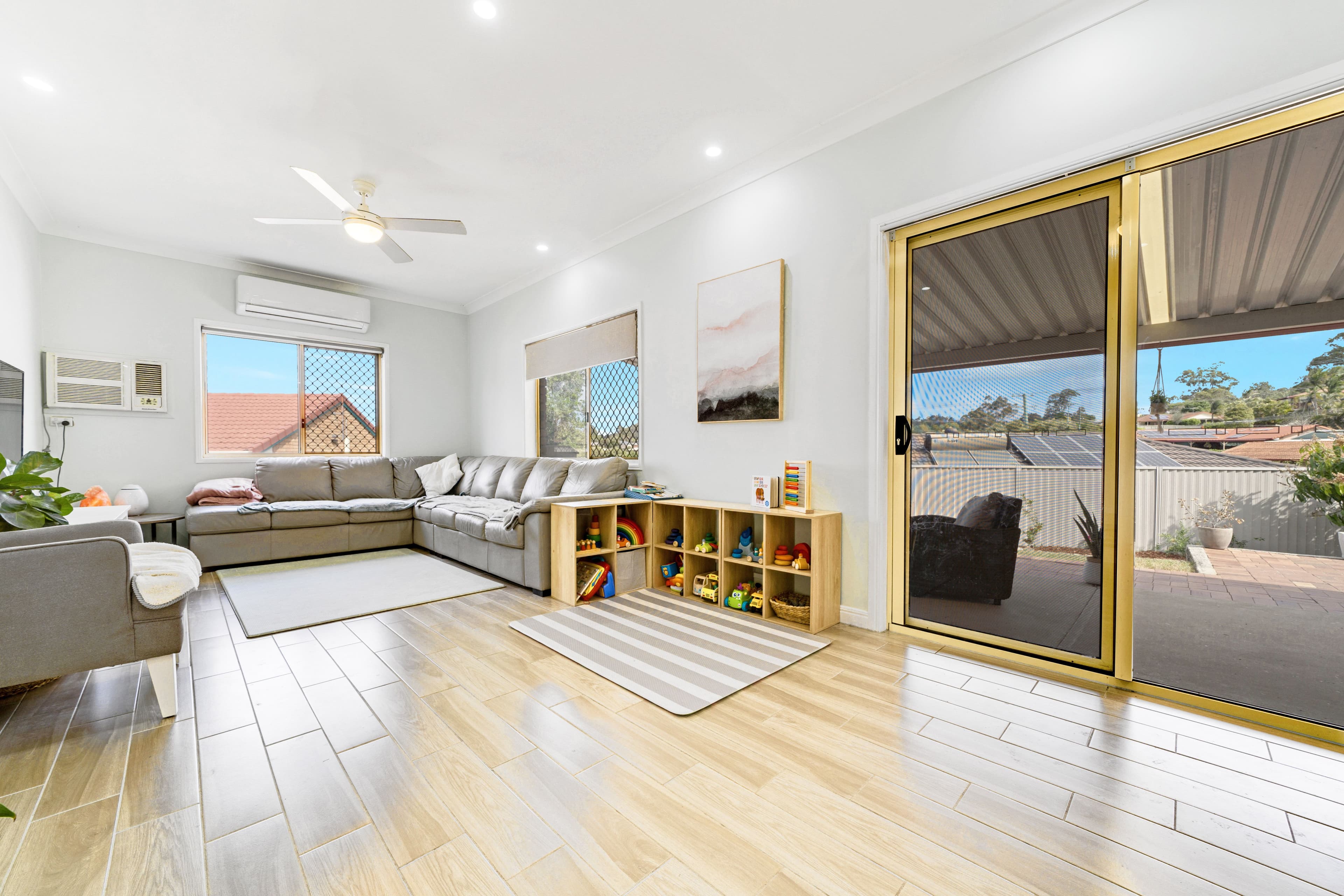 14 Clayton Drive, Edens Landing QLD 4207, Edens Landing - Thumbnail 3