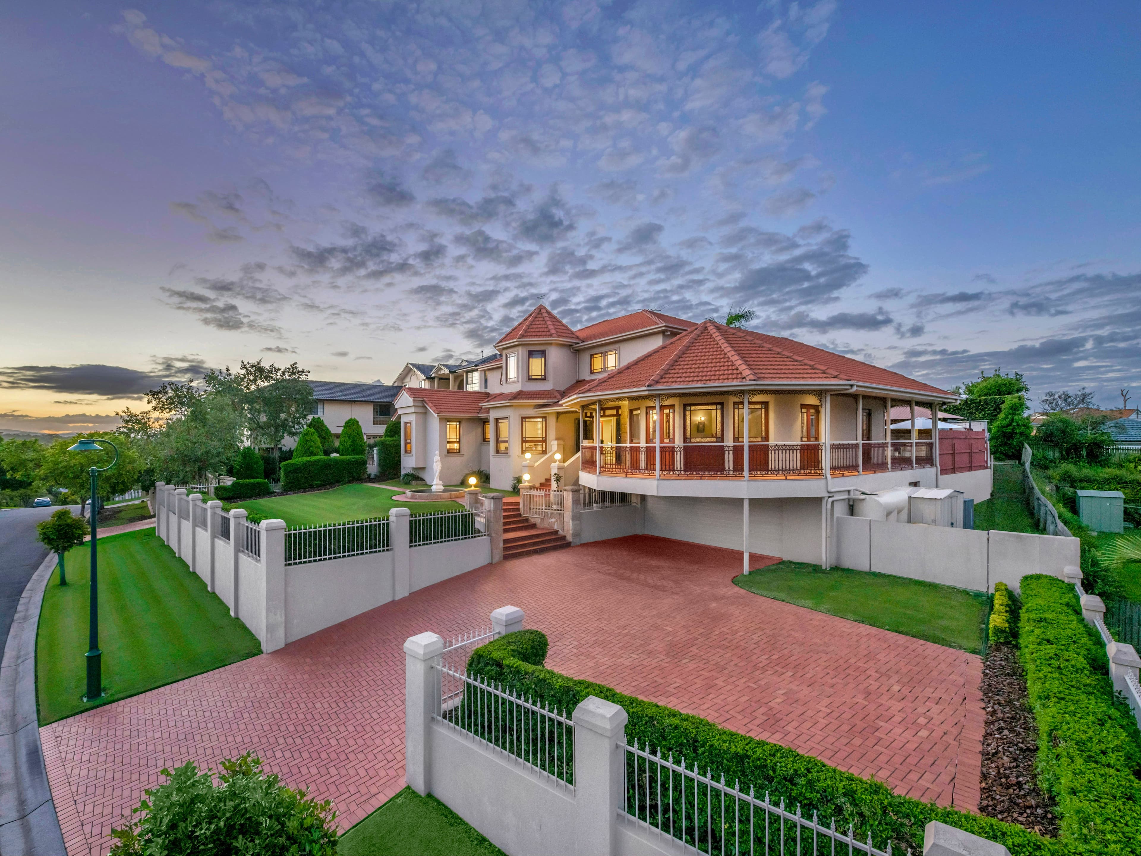 48 Constellation Crescent, Bridgeman Downs QLD 4035, Bridgeman Downs - Thumbnail 2
