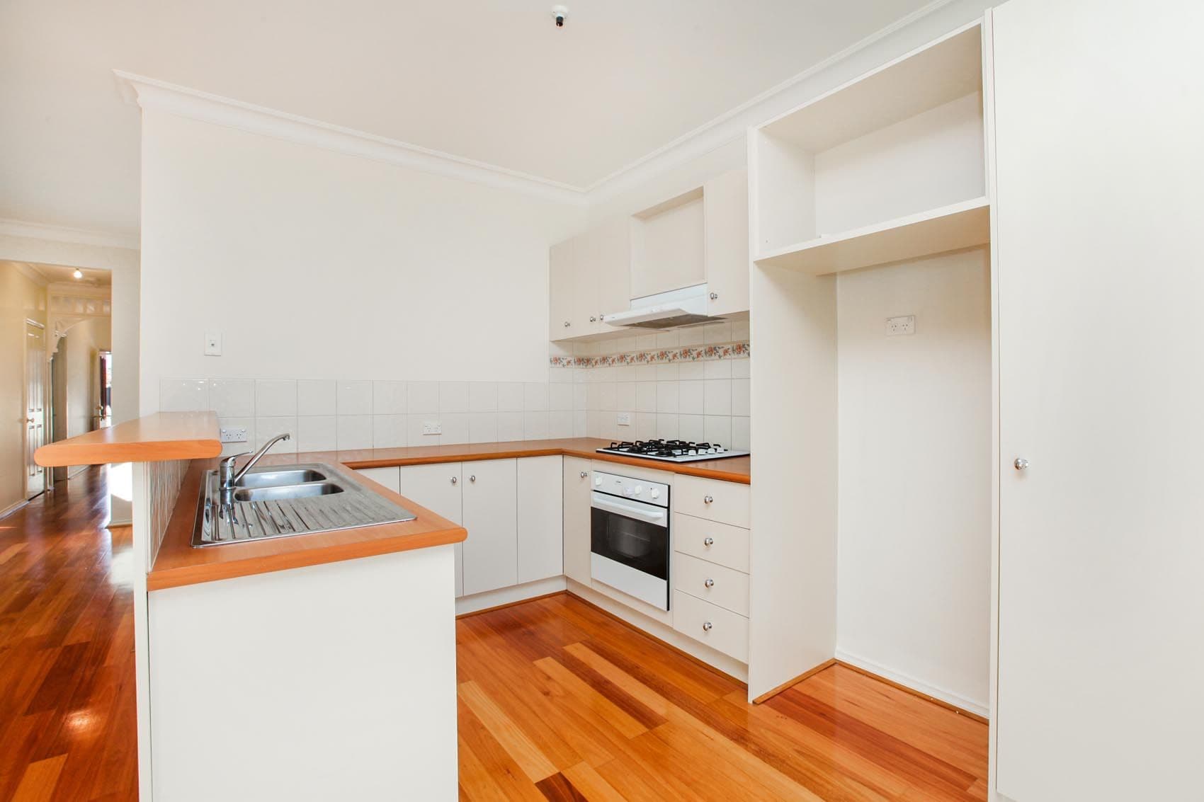 17 Daintree Retreat, Caroline Springs VIC 3023, Caroline Springs - Thumbnail 4