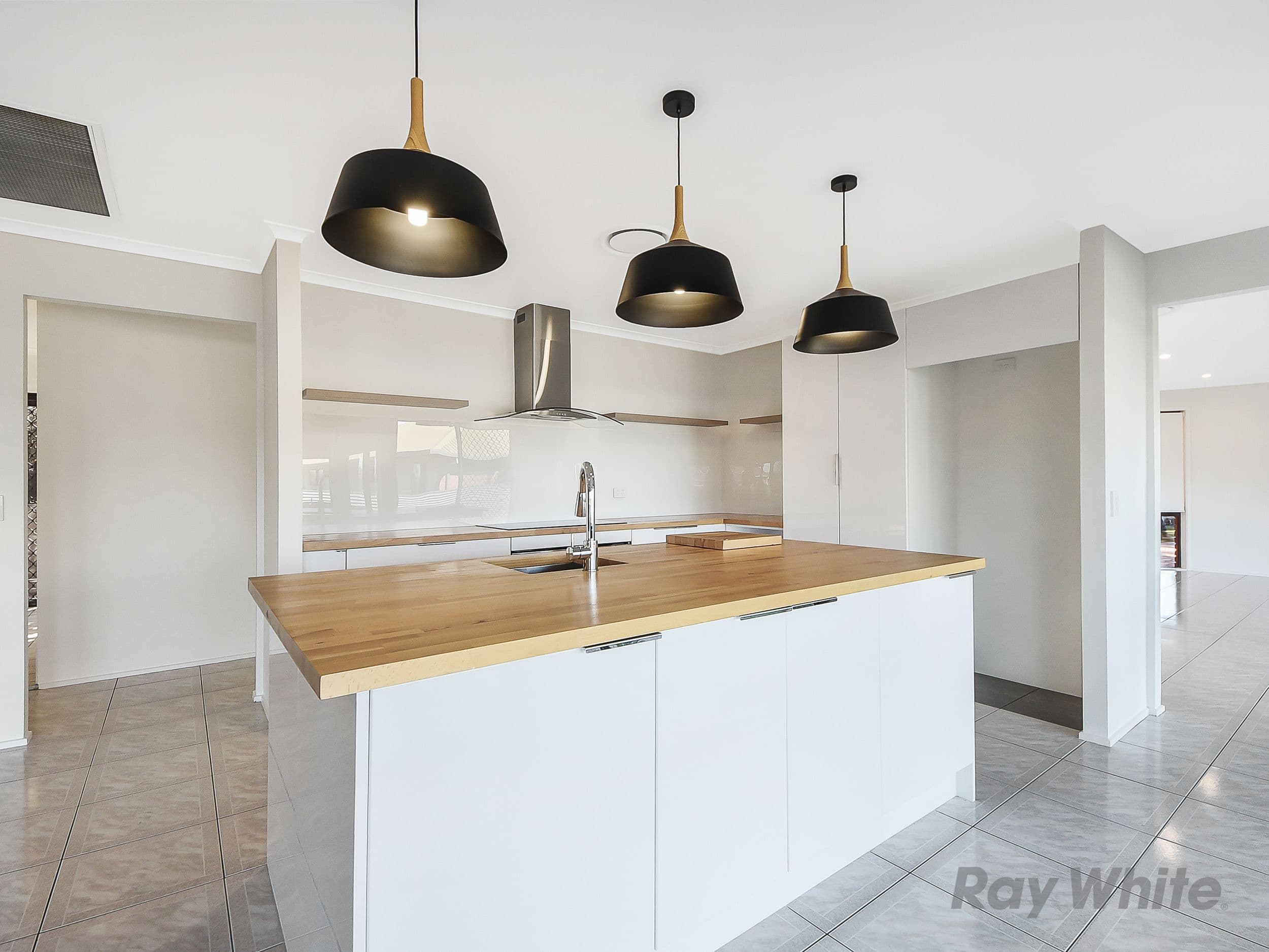 6 Lautrec Street, Bracken Ridge QLD 4017, Bracken Ridge - Thumbnail 4