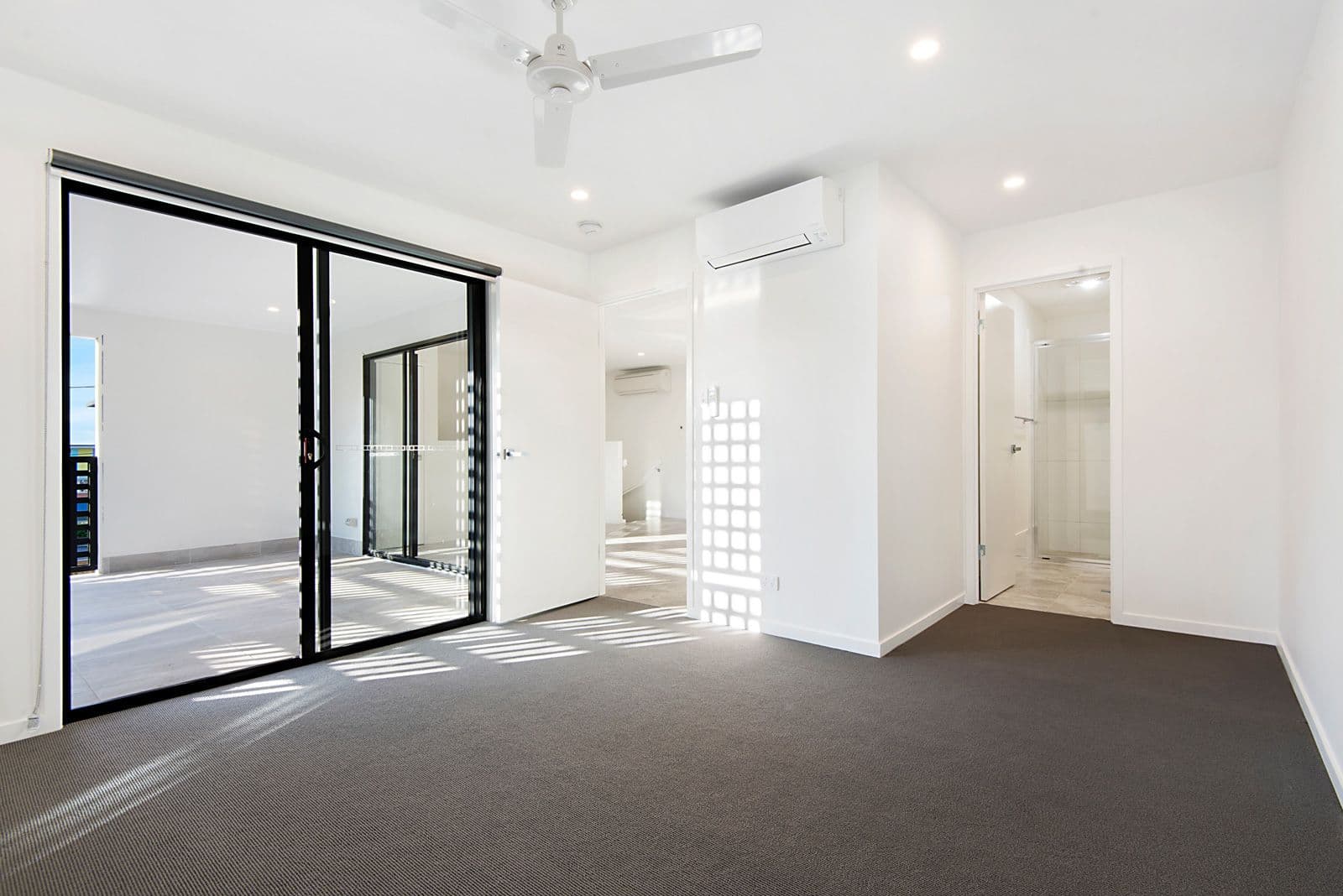 24 Tudor Street, Mount Gravatt QLD 4122, Mount Gravatt - Thumbnail 3