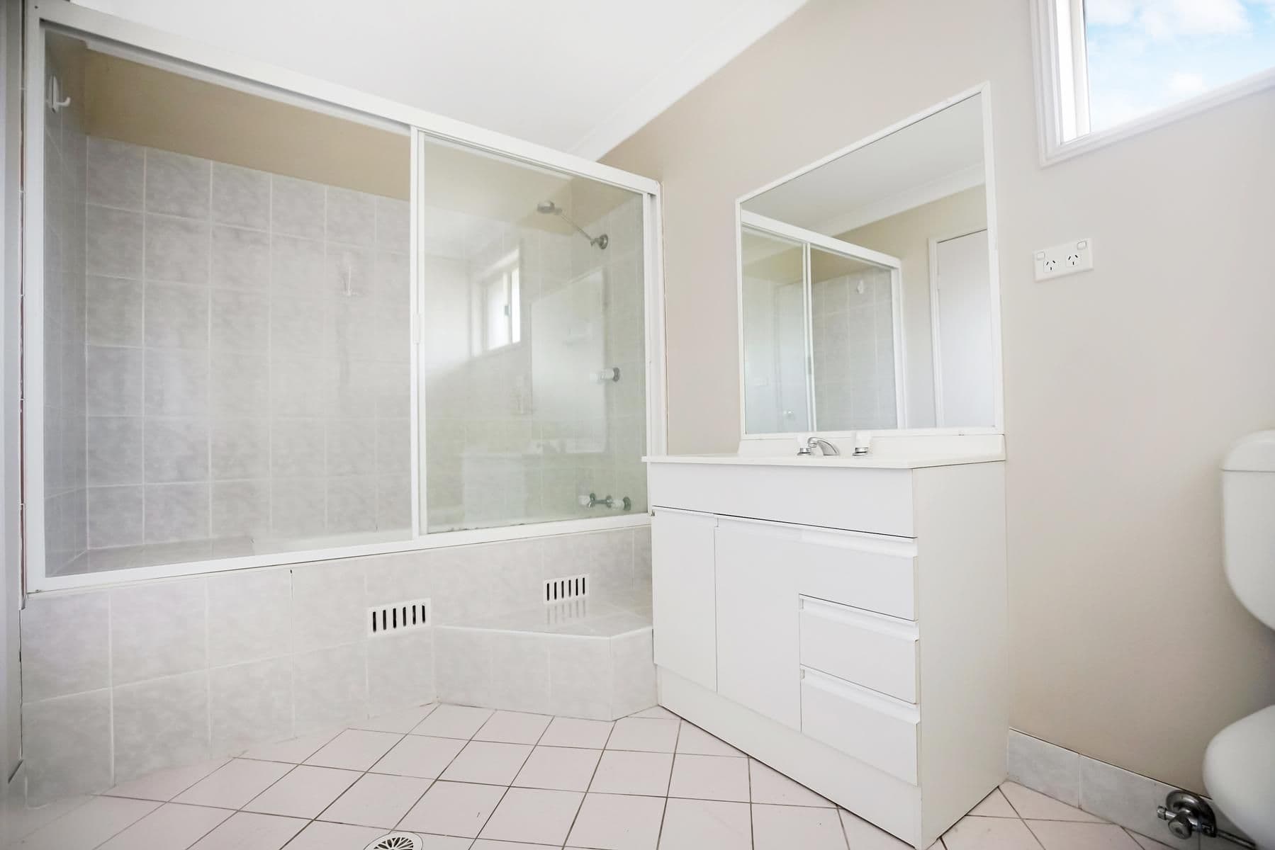 19B Jimbi Place, Glenmore Park NSW 2745, Glenmore Park - Thumbnail 3