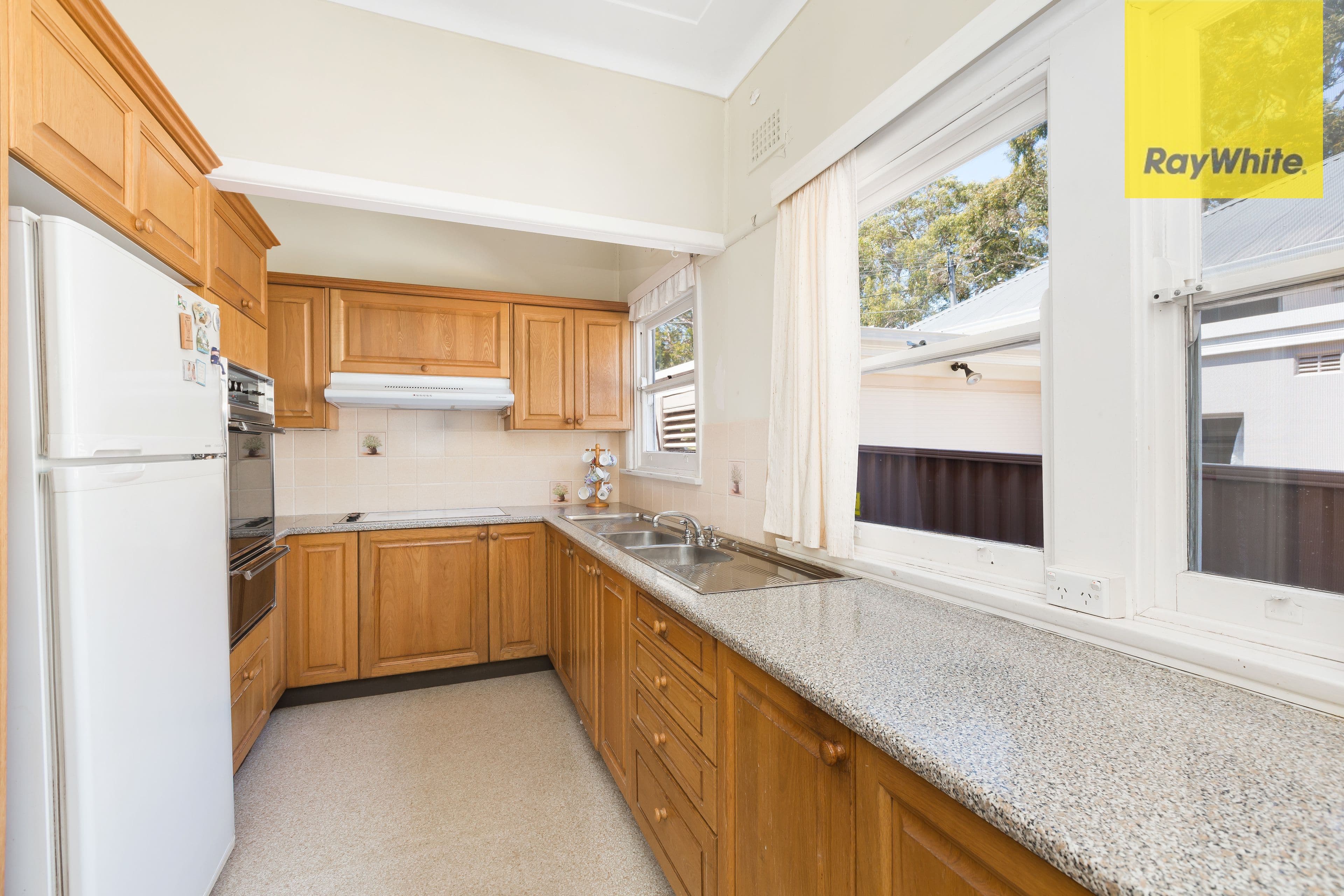 17 Binney Street, Caringbah South - Thumbnail 2