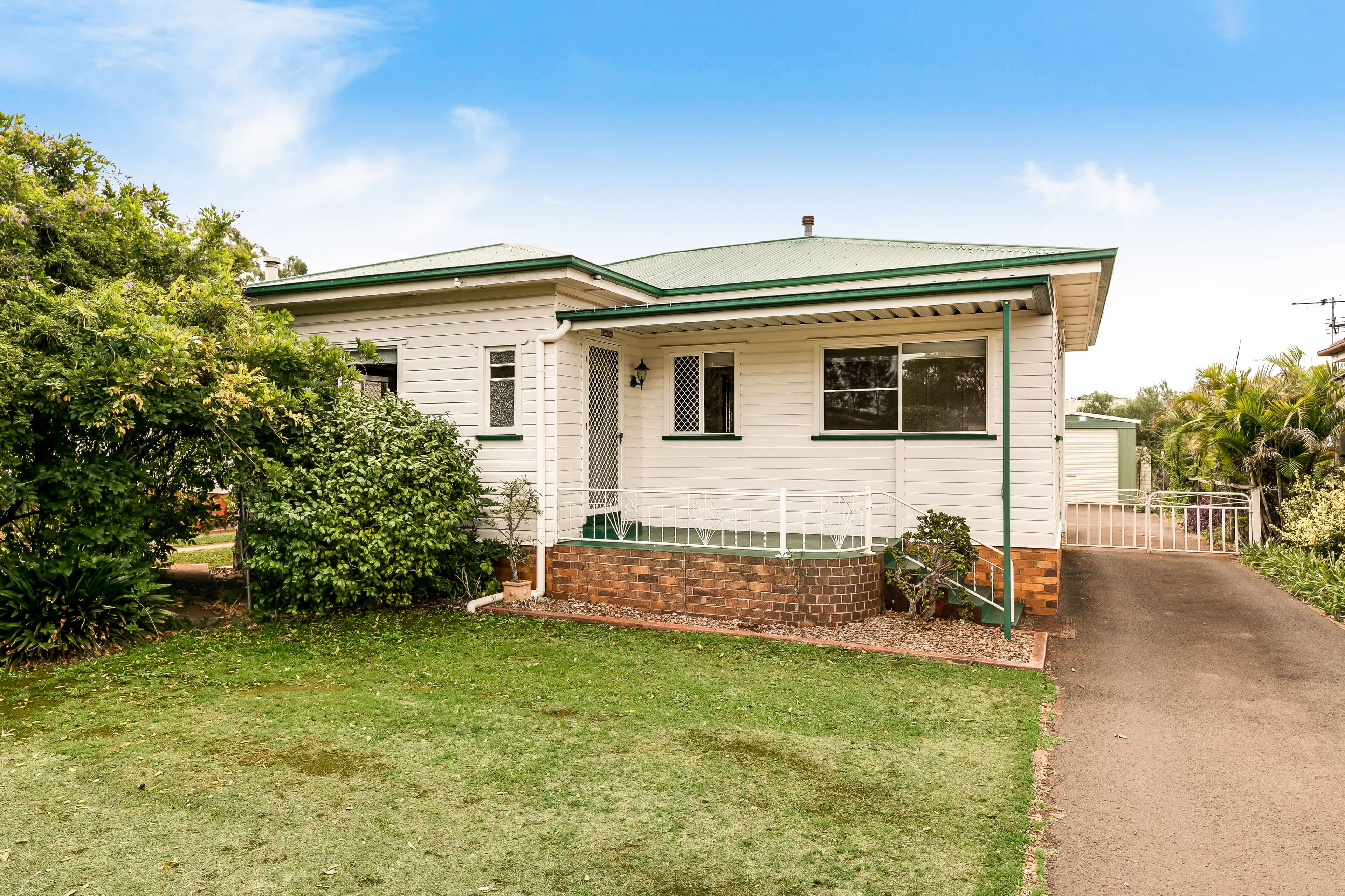 35 Buckland Street, Harristown QLD 4350, Harristown - Thumbnail 2