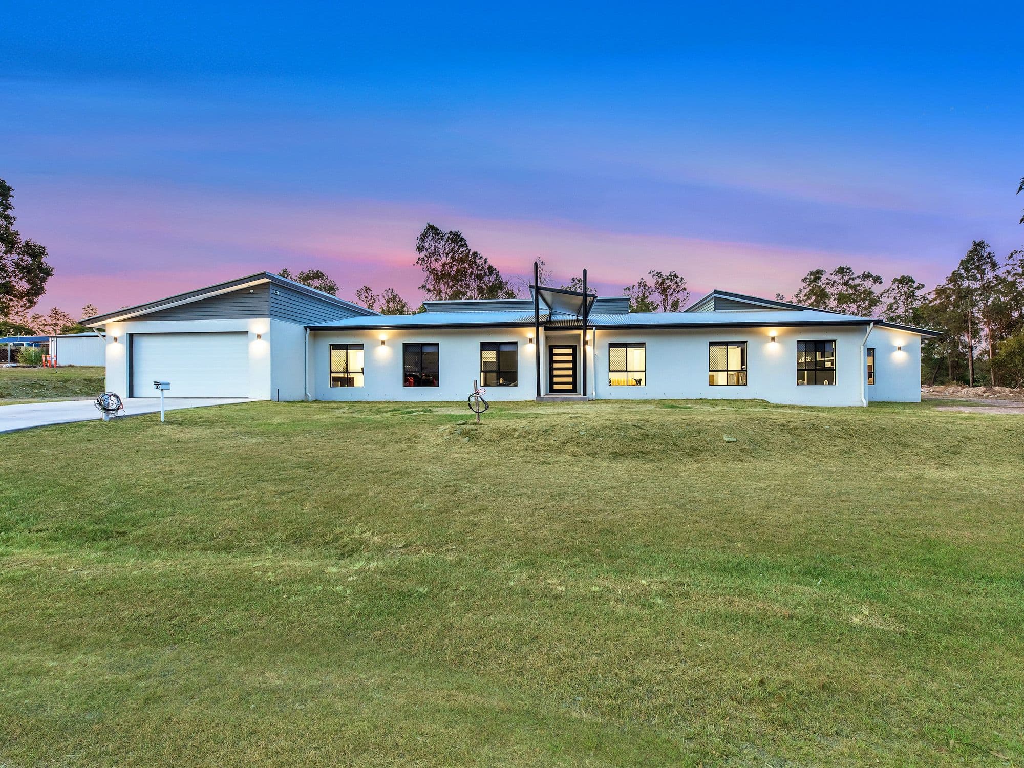 10 Endeavour Street, Barellan Point QLD 4306, Barellan Point - Thumbnail 2
