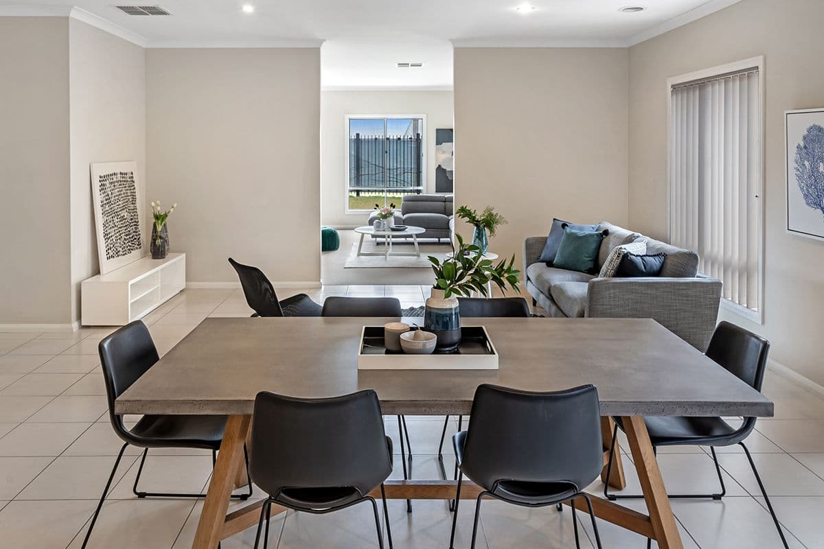 16 Hollows Court, Craigieburn VIC 3064, Craigieburn - Thumbnail 5