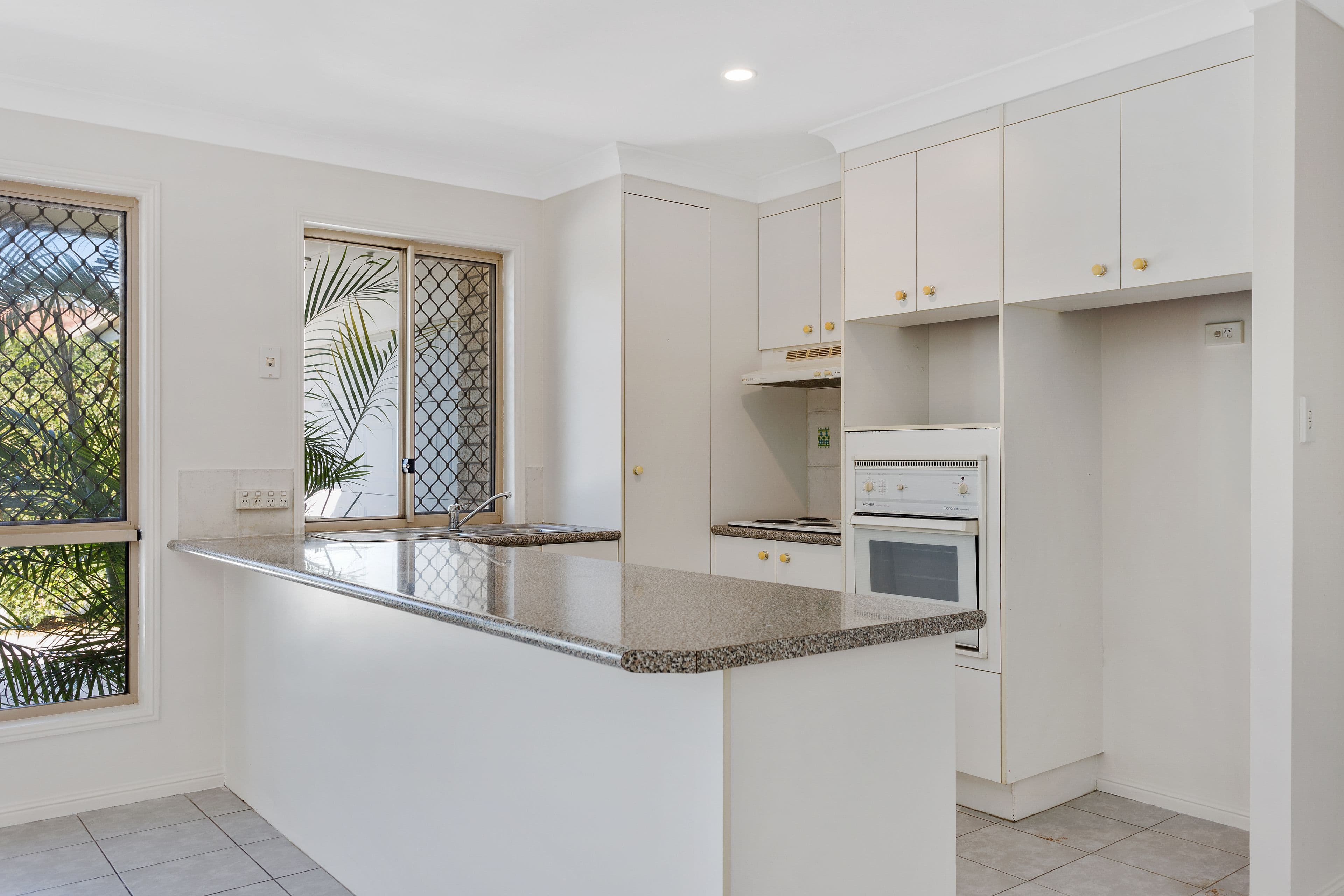 7 Dartmouth Court, Varsity Lakes QLD 4227, Varsity Lakes - Thumbnail 6