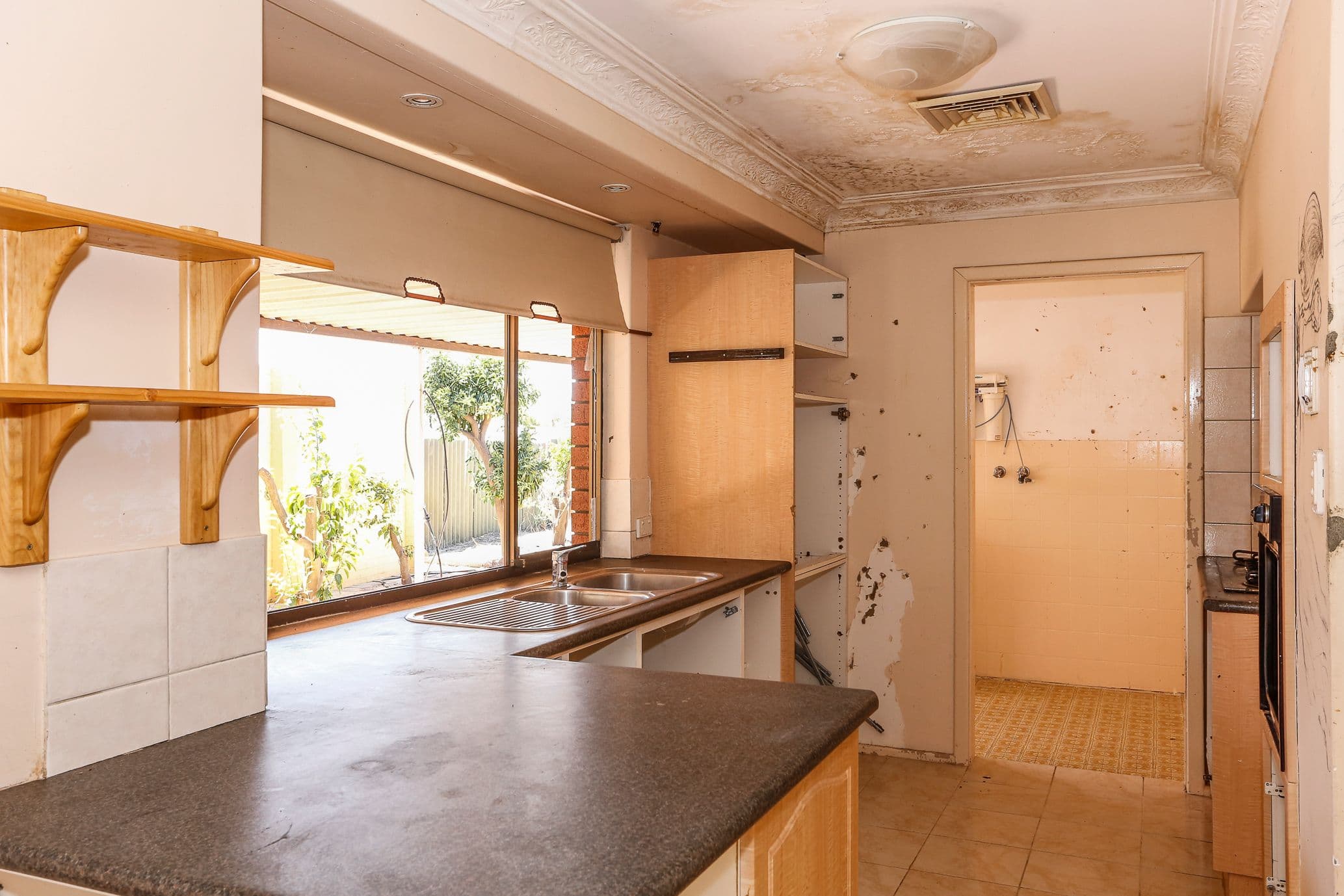 28 Cornhill Crescent, Alexander Heights WA 6064, Alexander Heights - Thumbnail 4