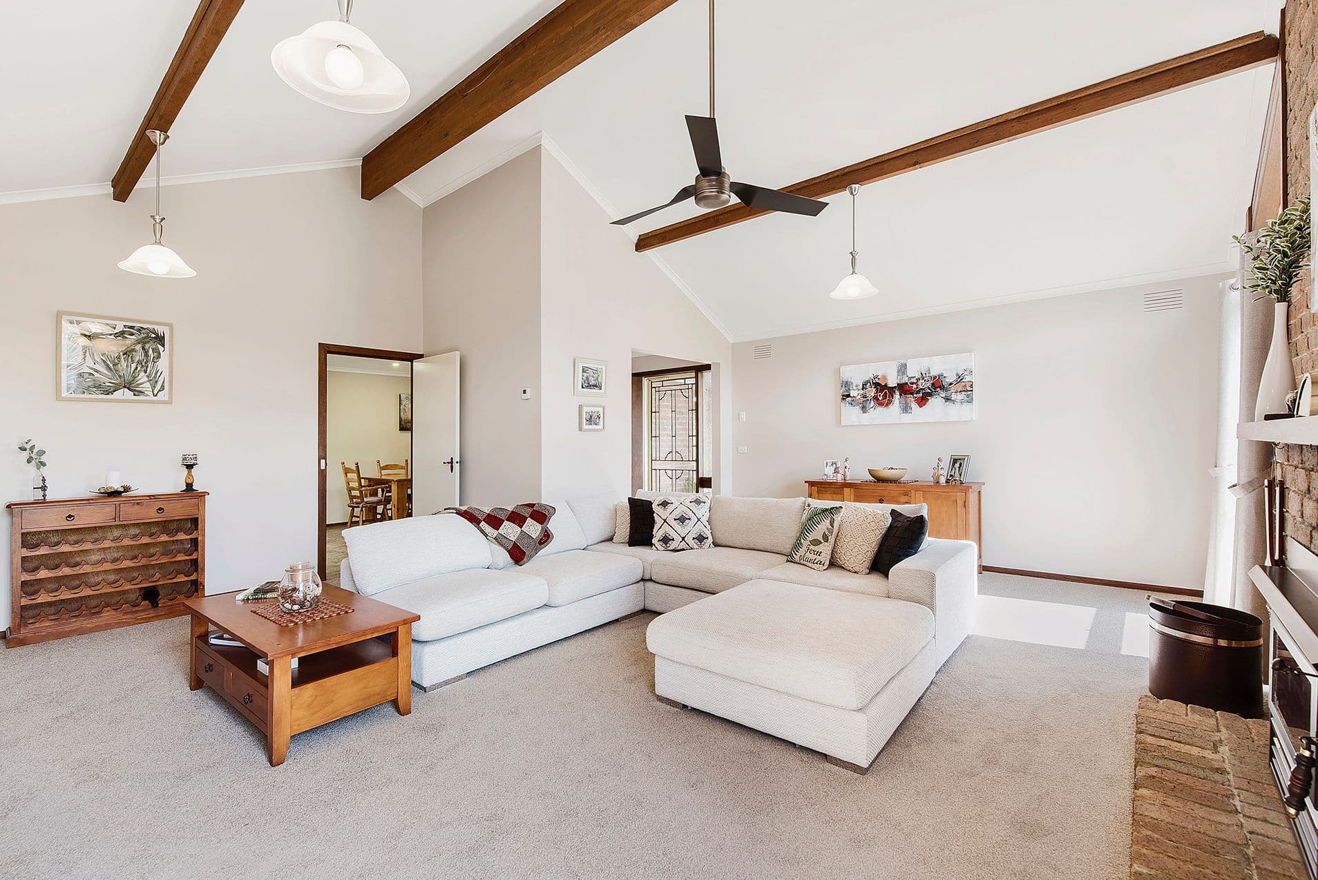 5 Strathavan Drive, Berwick VIC 3806, Berwick - Thumbnail 3