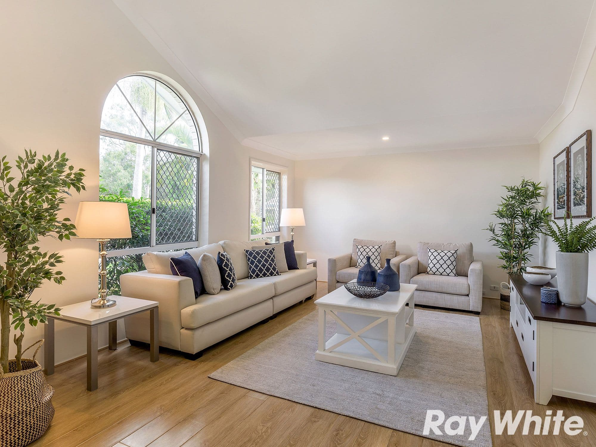 29 Swan Lake Crescent, Calamvale QLD 4116, Calamvale - Thumbnail 2