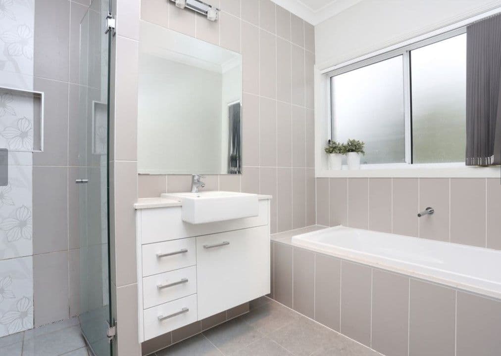 37 Willowbank Crescent, Canley Vale NSW 2166, Canley Vale - Thumbnail 4