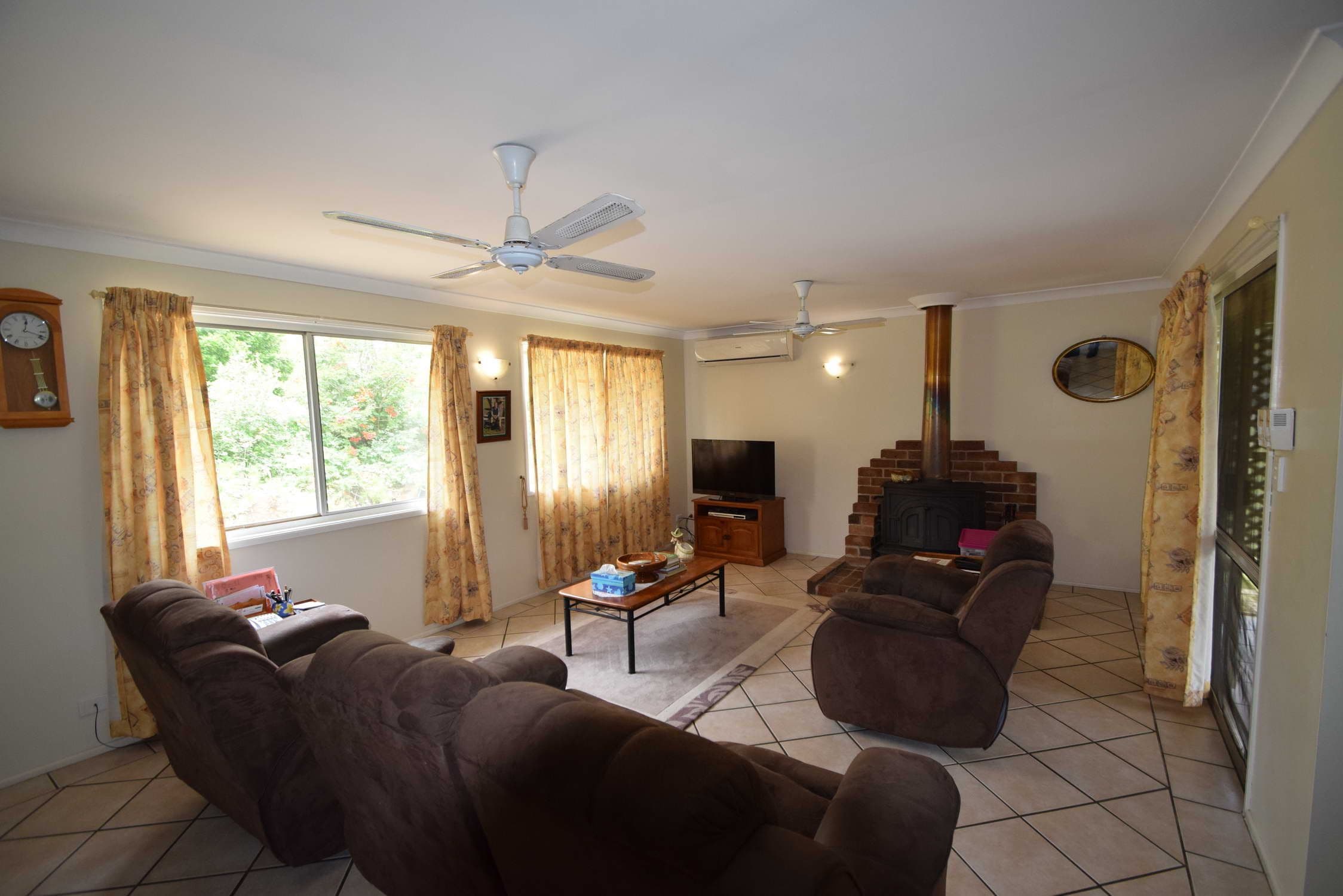 54 Dunlop Road, Esk QLD 4312, Esk - Thumbnail 3
