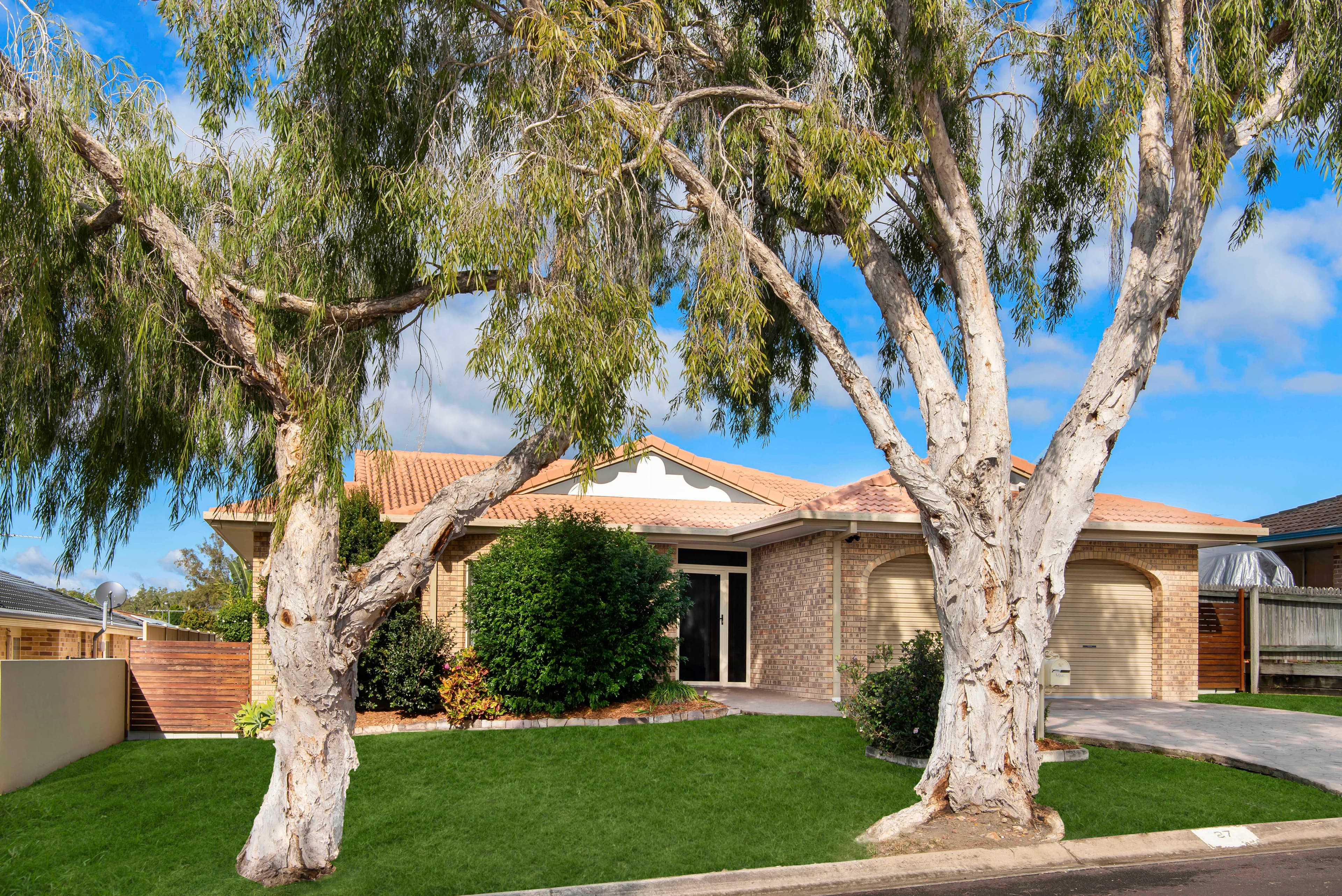27 Athlone Street, Tingalpa QLD 4173, Tingalpa - Thumbnail 2