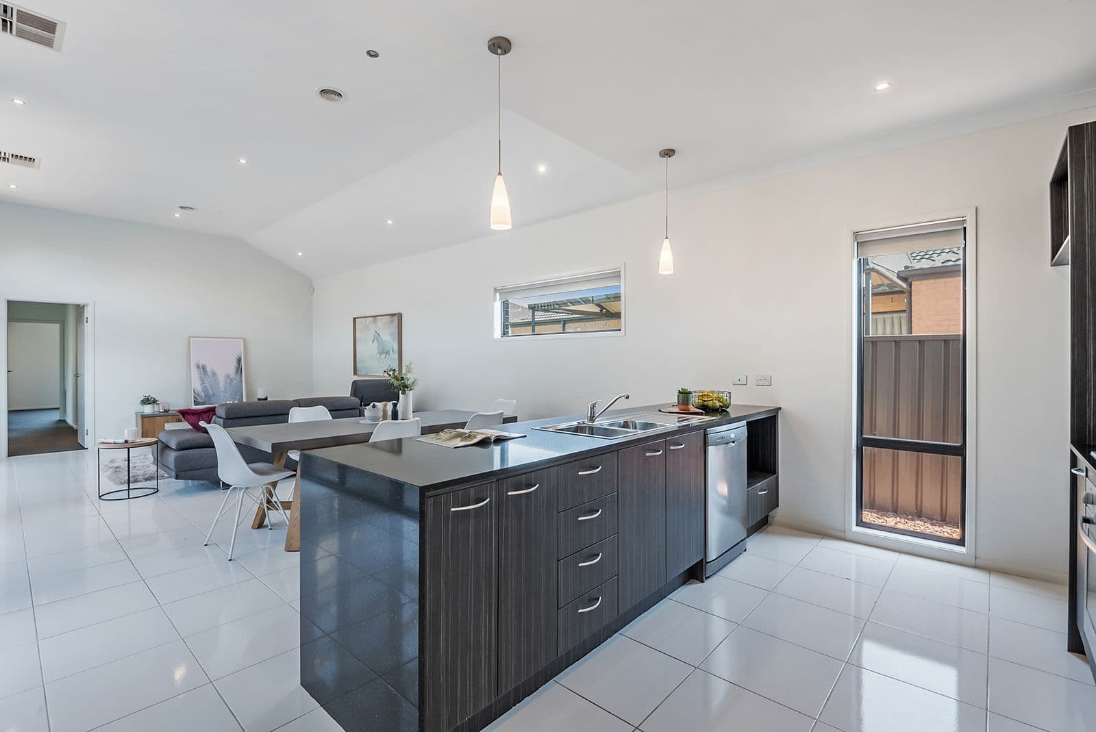 39 Burrora Way, Craigieburn VIC 3064, Craigieburn - Thumbnail 6