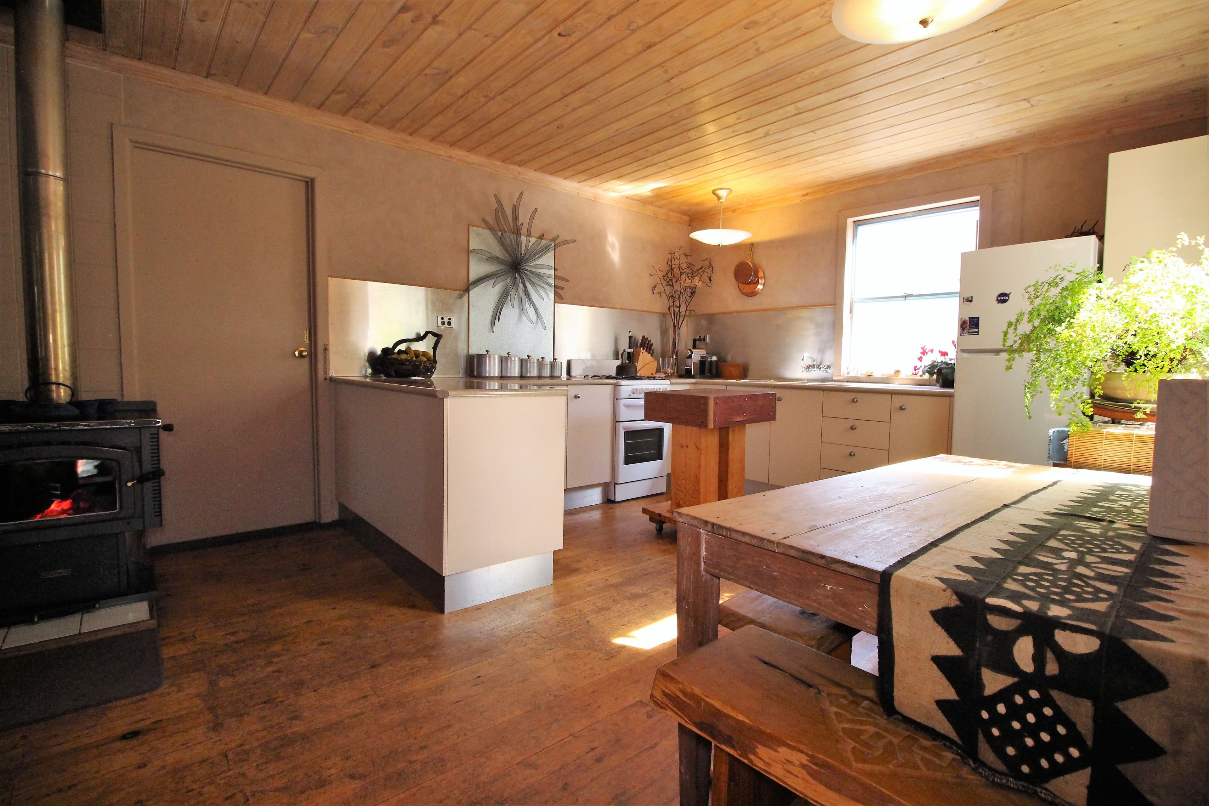 2150 Batlow Road, Laurel Hill - Thumbnail 5