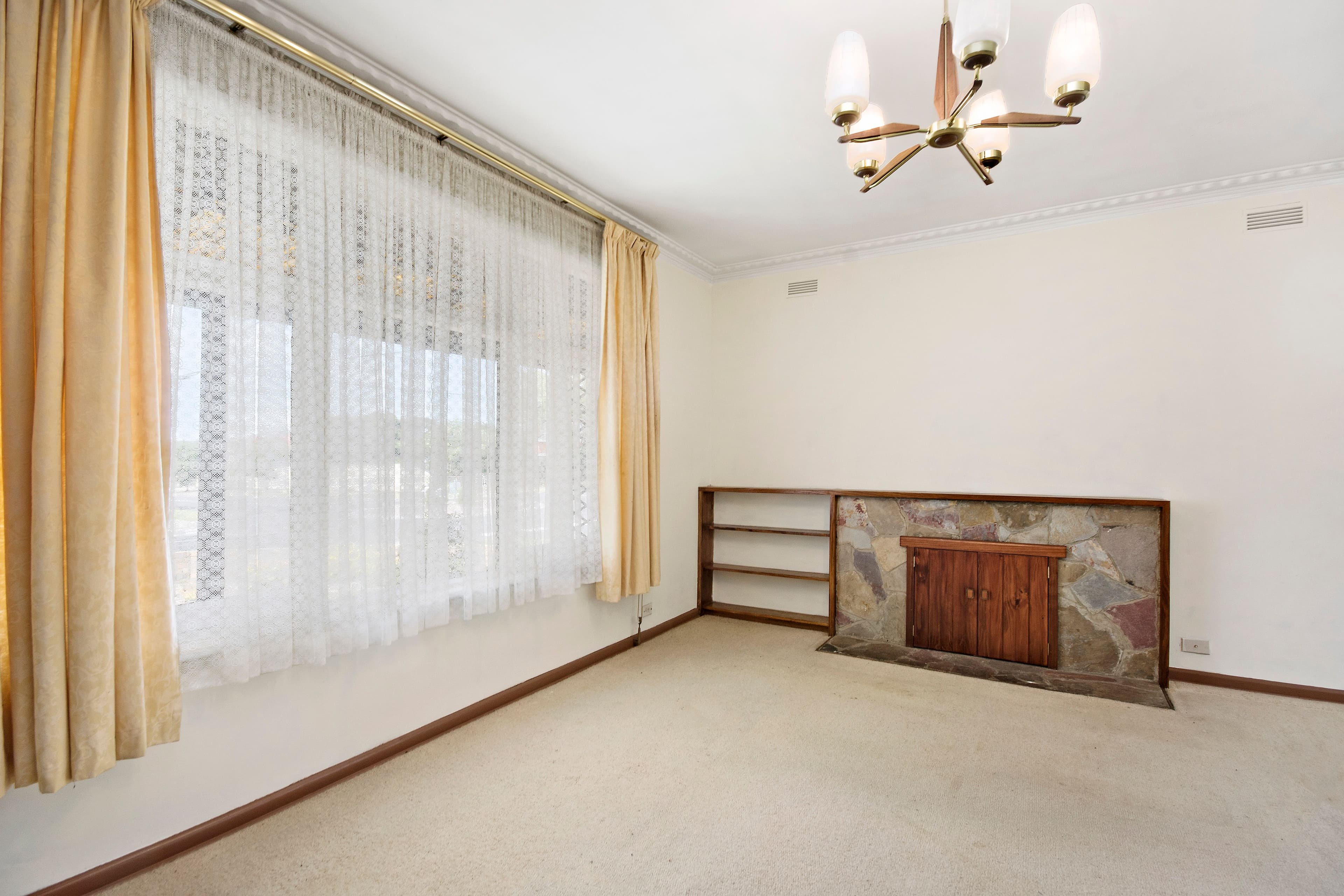 11 Melaleuca Drive, Clarinda VIC 3169, Clarinda - Thumbnail 2