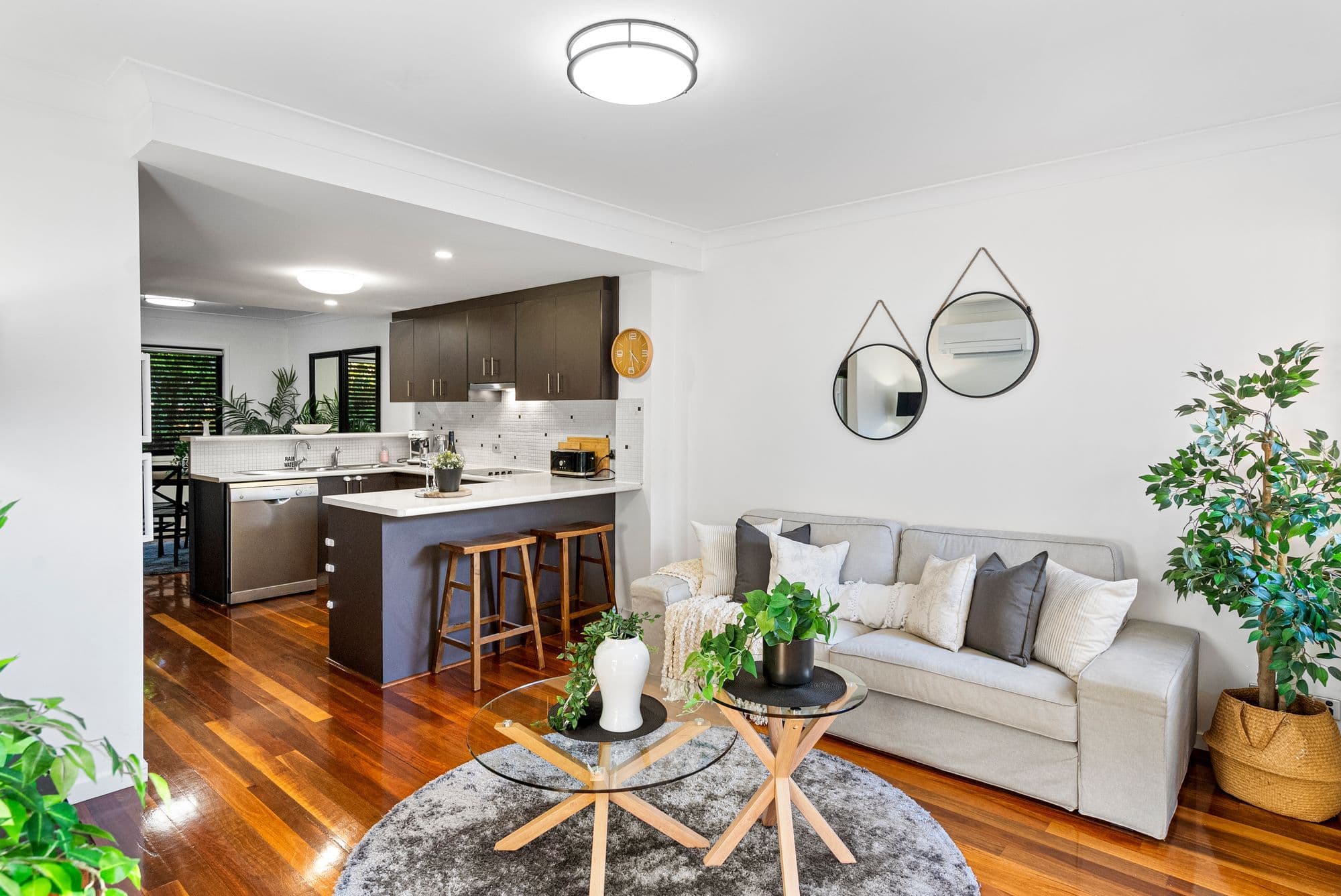 27 Crest Street, Mount Gravatt East QLD 4122, Mount Gravatt East - Image 1