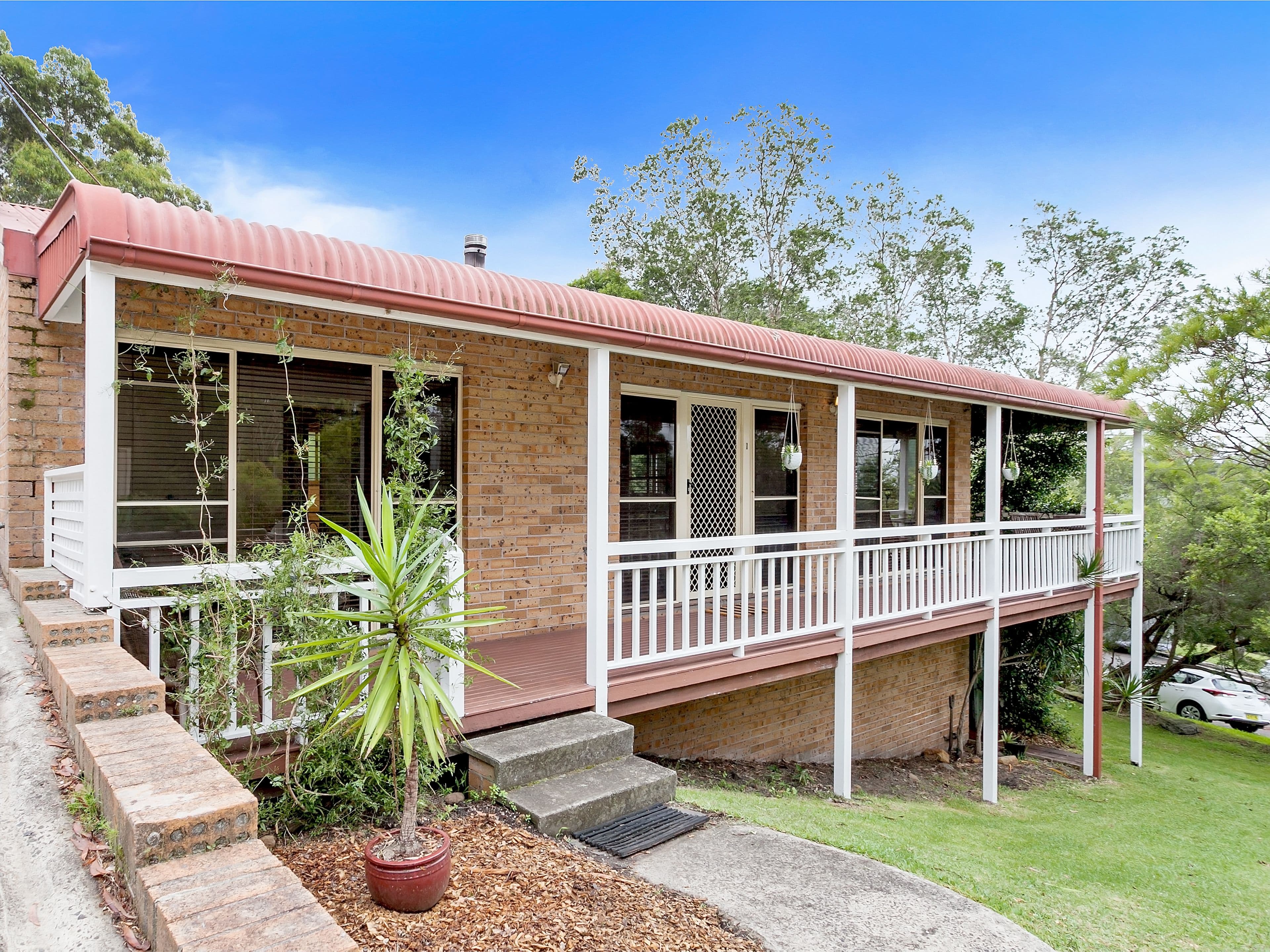 88 The Crescent, Helensburgh NSW 2508, Helensburgh - Image 1