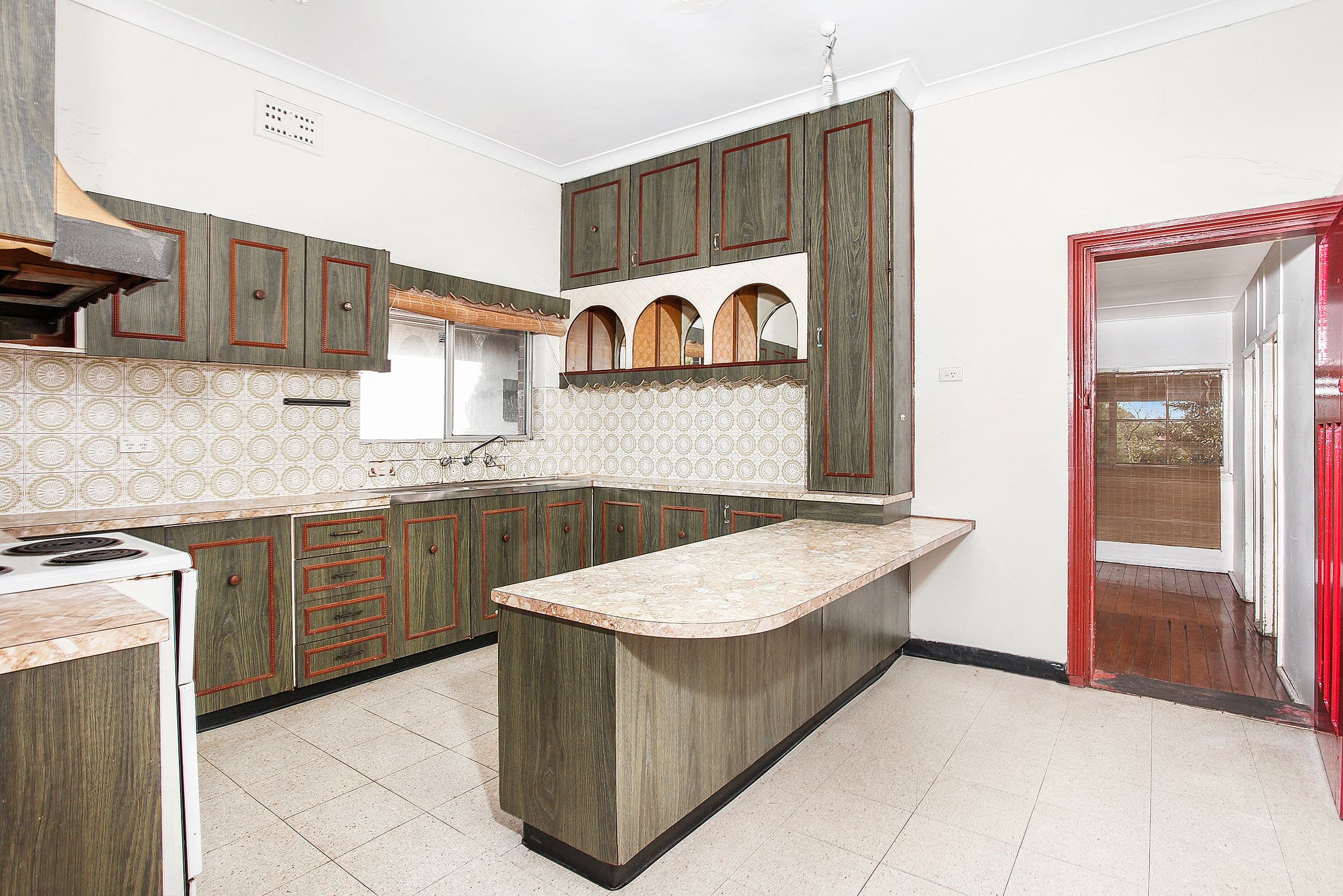 78 Minnamorra Avenue, Earlwood - Thumbnail 3