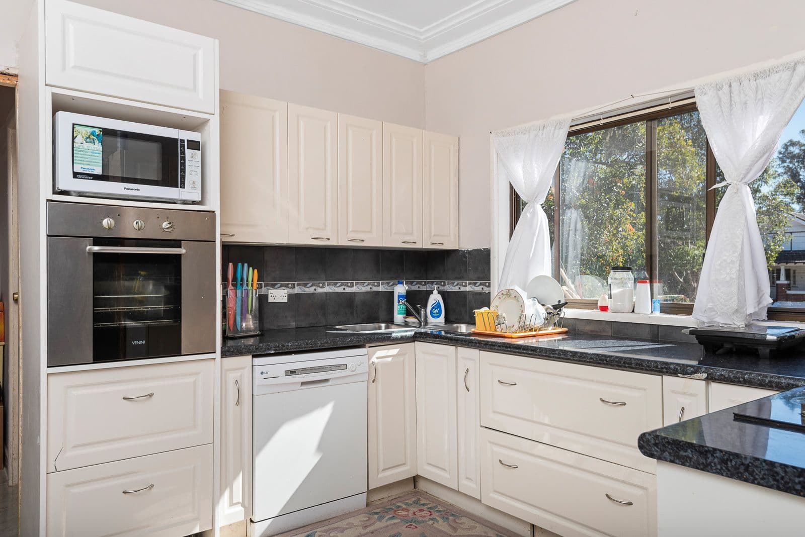 4 Artie Street, Carramar NSW 2163, Carramar - Thumbnail 6