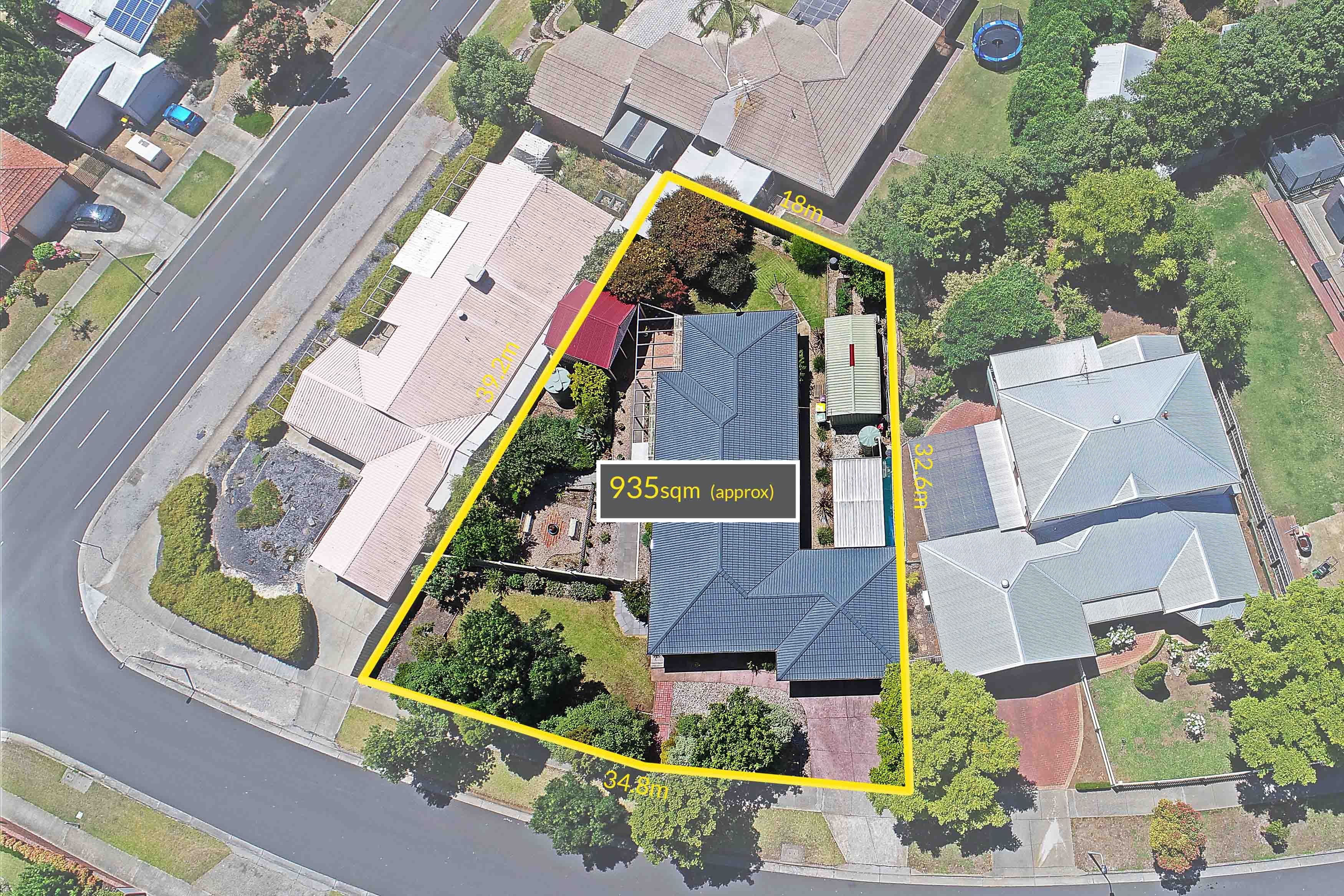 3 Bordeaux Drive, Waurn Ponds VIC 3216, Waurn Ponds - Thumbnail 2