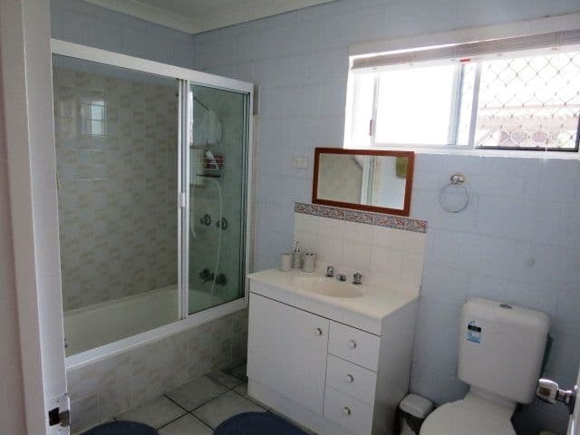 105 Opal Street, Emerald QLD 4720, Emerald - Thumbnail 5