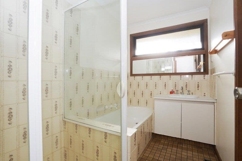 6 Valley Road, Frankston VIC 3199, Frankston - Thumbnail 4