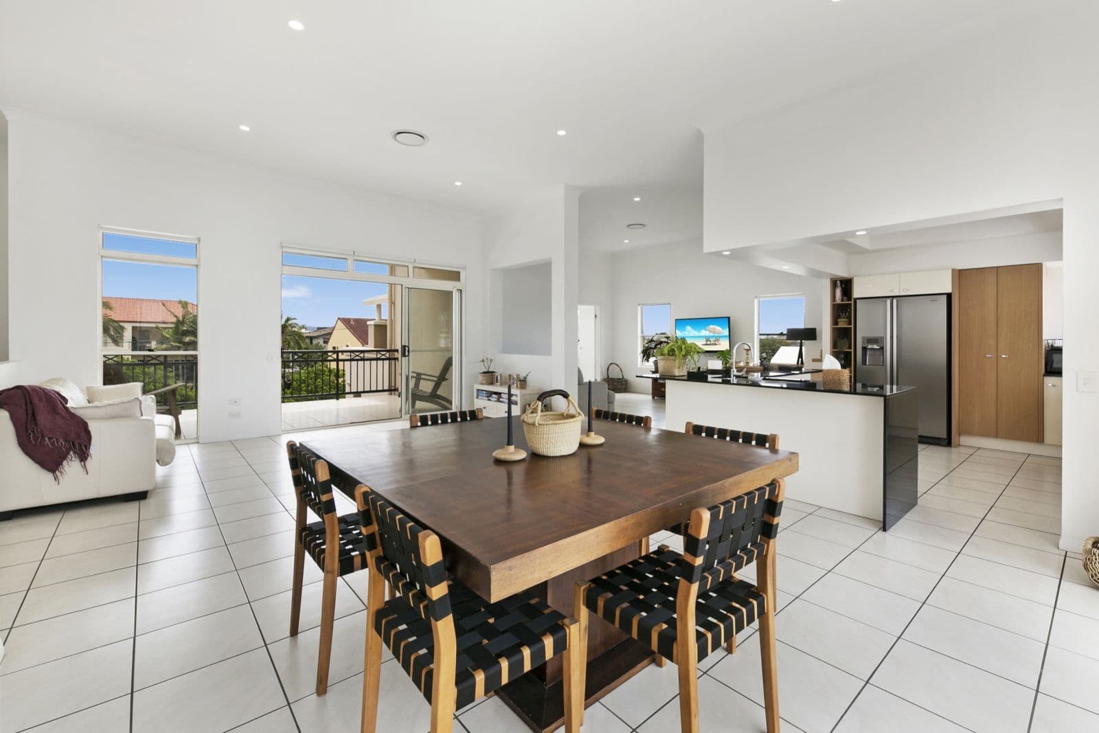 59-61 Petrel Avenue, Mermaid Beach QLD 4218, Mermaid Beach - Thumbnail 2