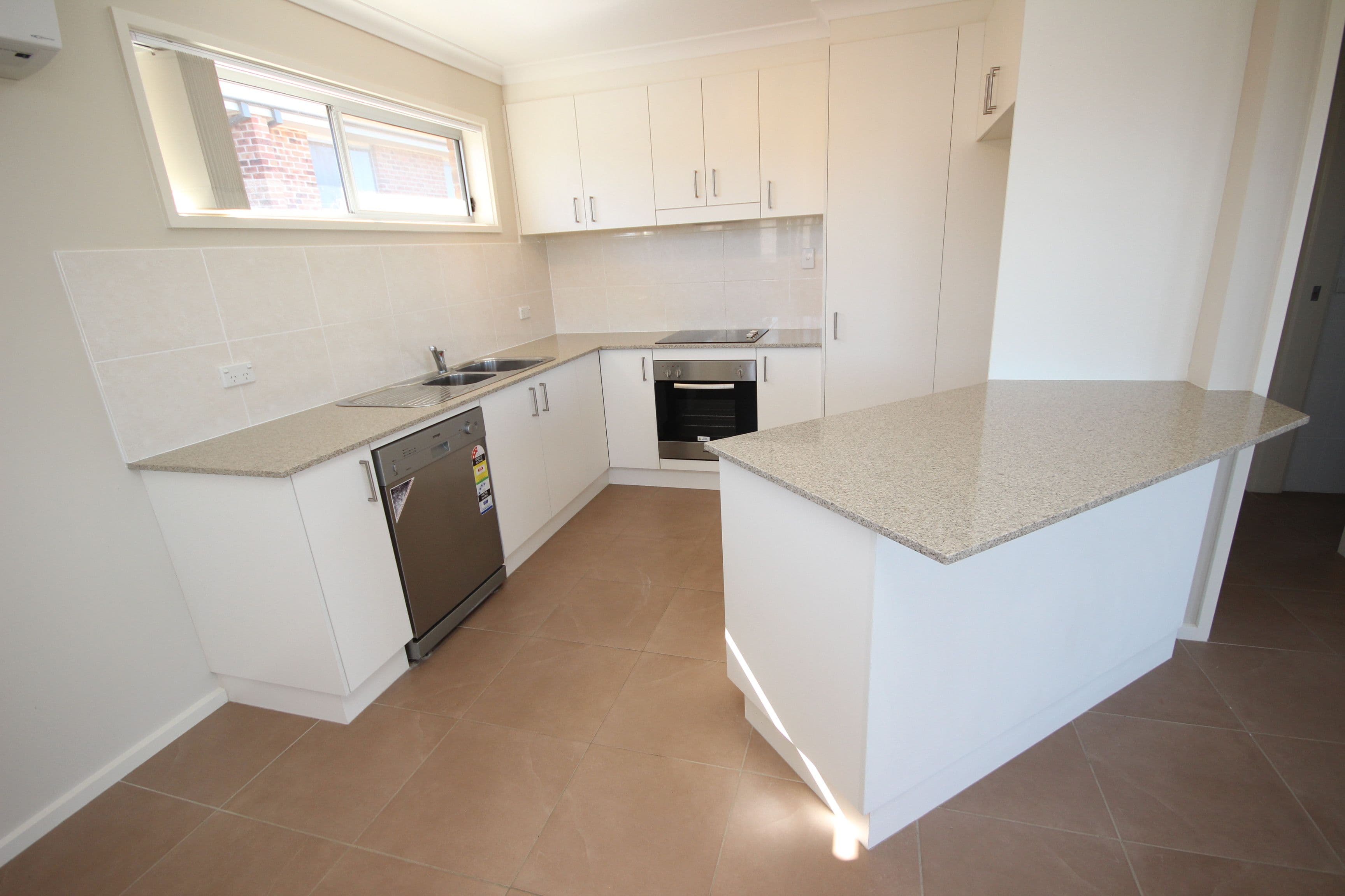 1 Lansdown Crescent, Casey ACT 2913, Casey - Thumbnail 5