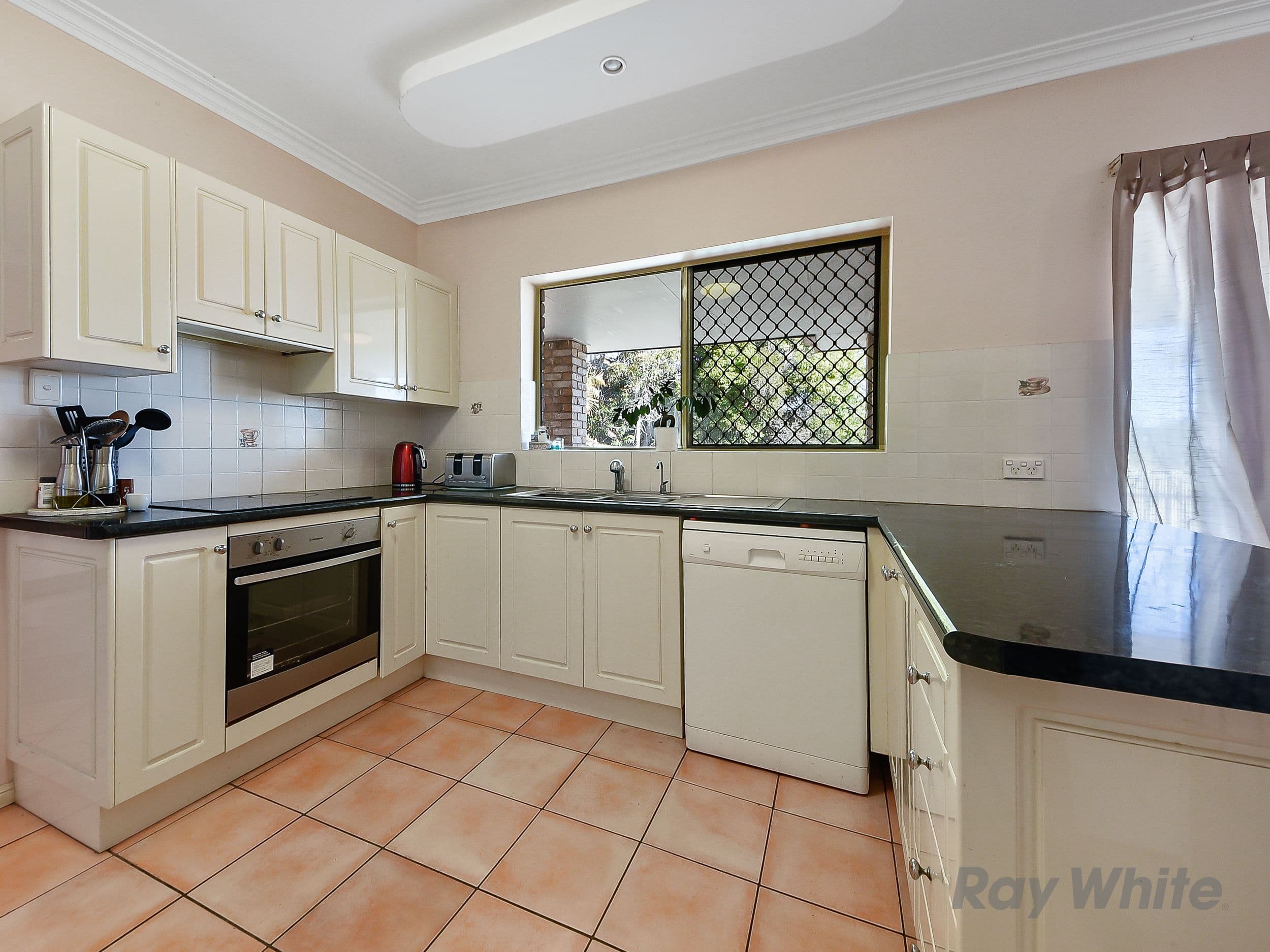 92 Enbrook Street, Bracken Ridge QLD 4017, Bracken Ridge - Thumbnail 7