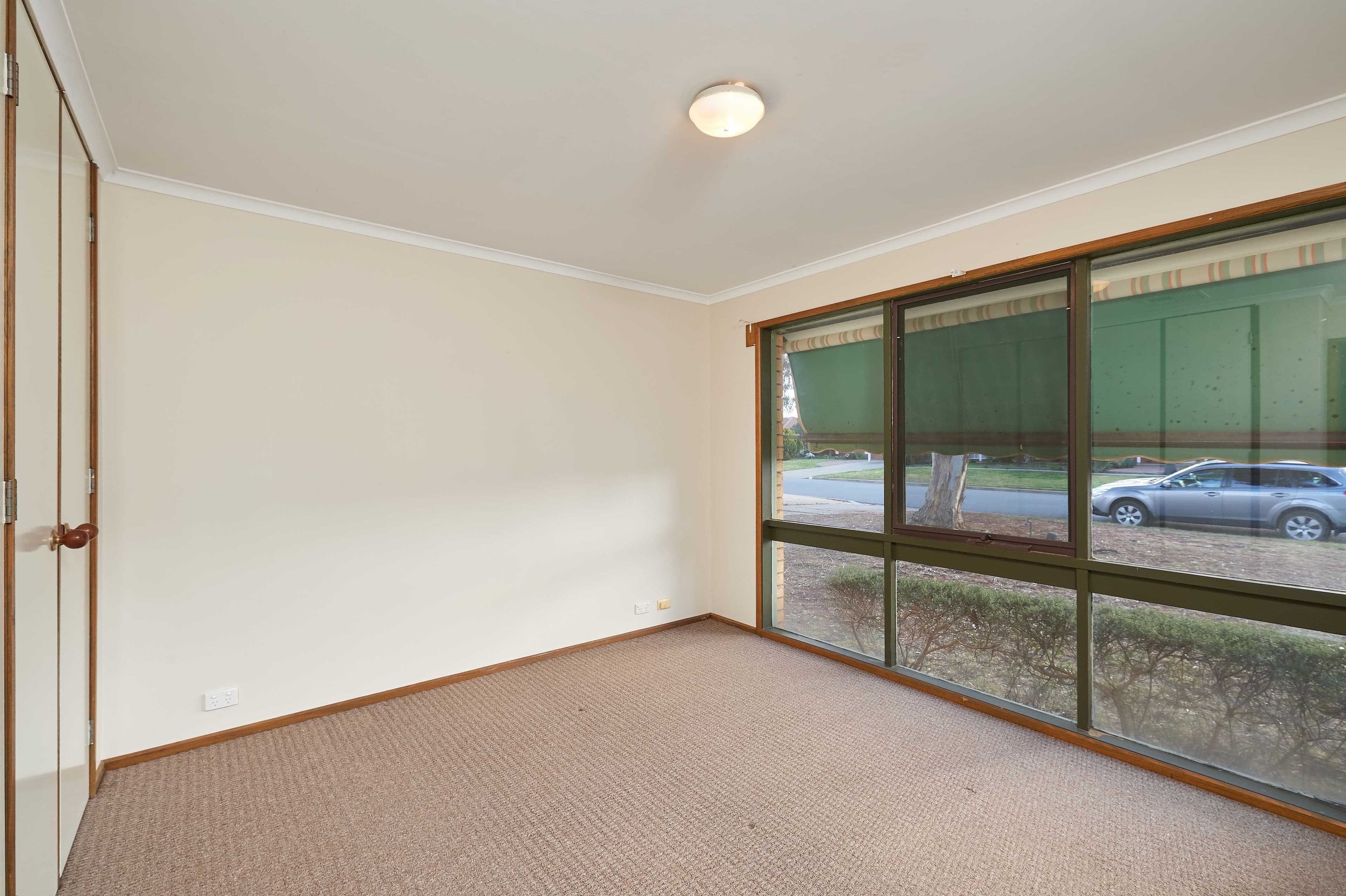 7 Goborra Street, Glenfield Park - Thumbnail 4