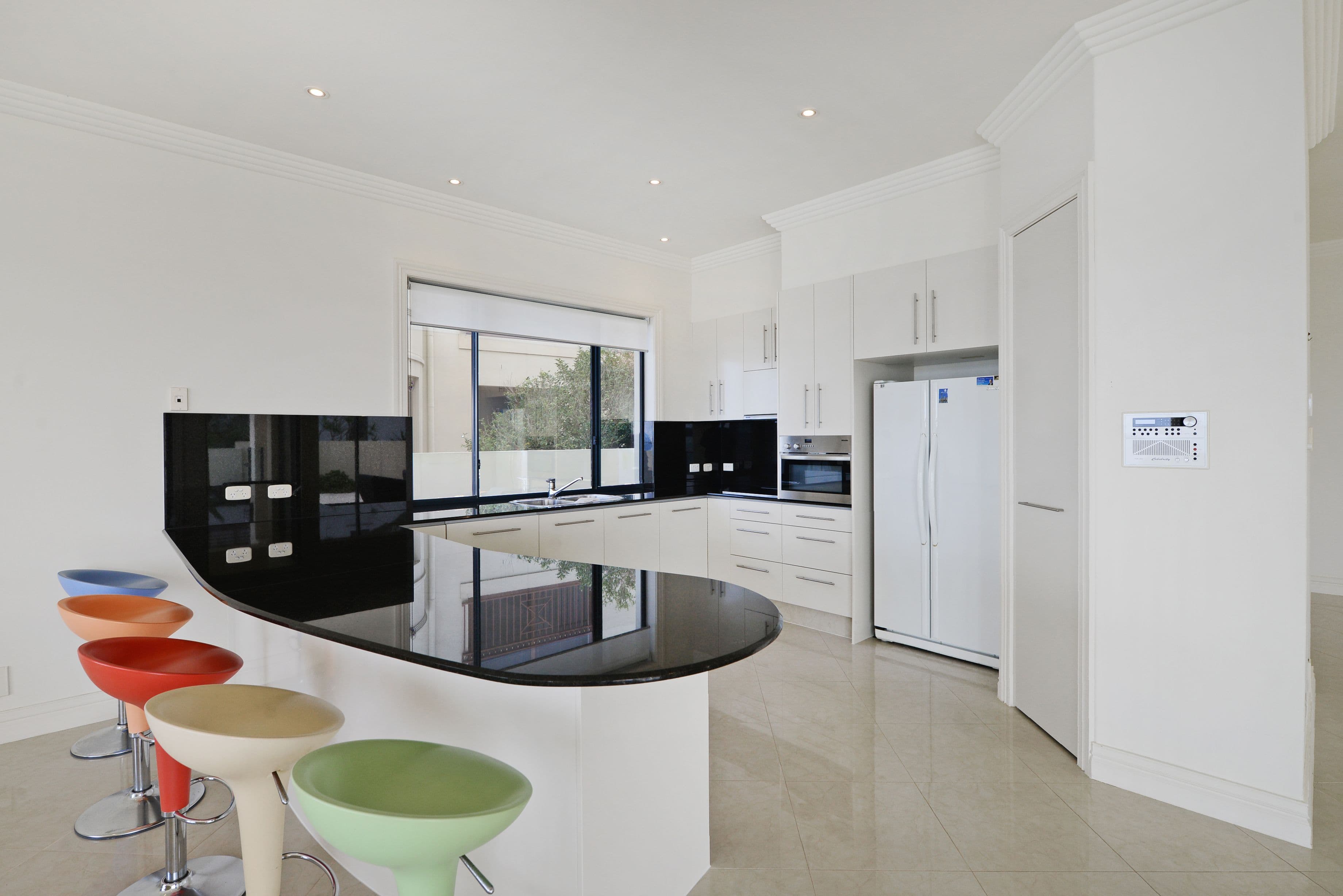 39 King Arthurs Court, Sovereign Islands QLD 4216, Sovereign Islands - Thumbnail 4