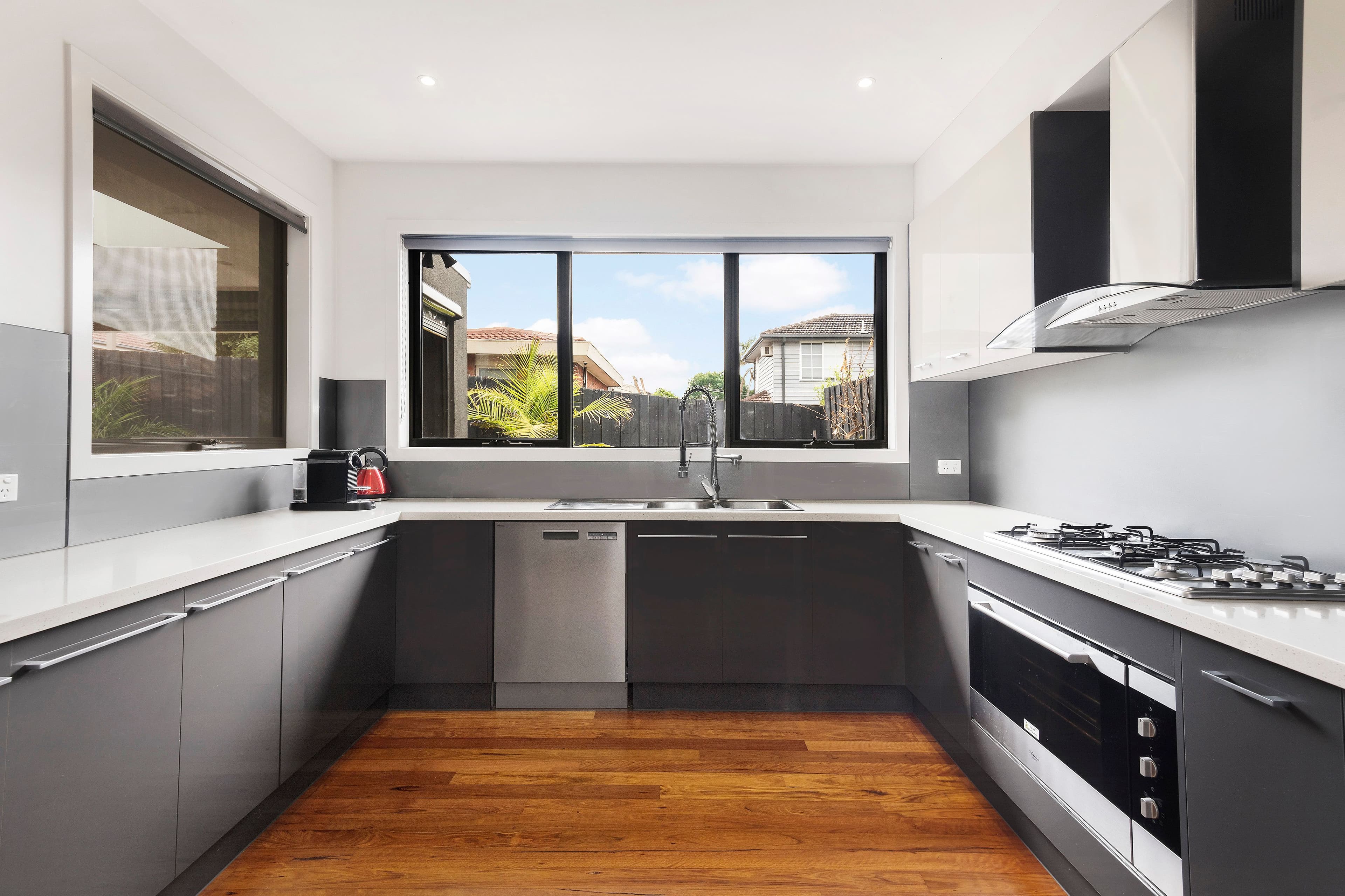 4 Robert Street, Chadstone VIC 3148, Chadstone - Thumbnail 5