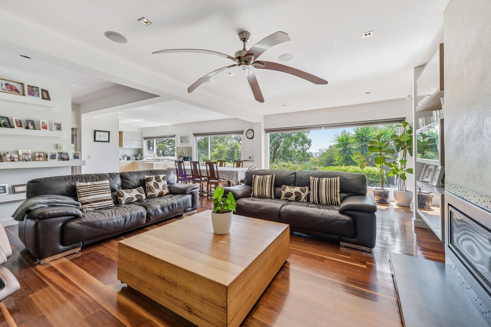 28 Pleasant View Crescent, Wheelers Hill VIC 3150, Wheelers Hill - Thumbnail 5
