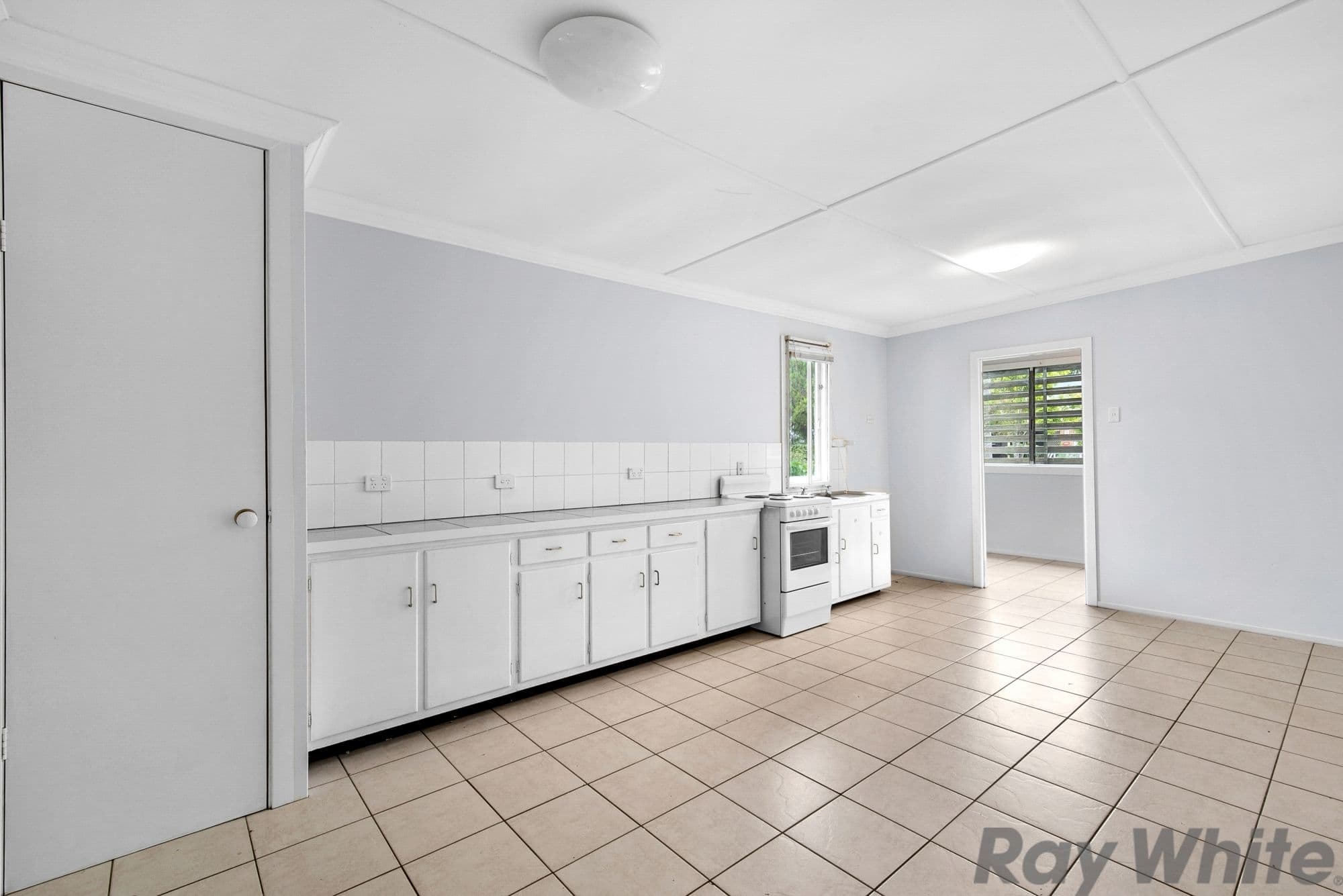 33 Endeavour Street, Deception Bay QLD 4508, Deception Bay - Thumbnail 7