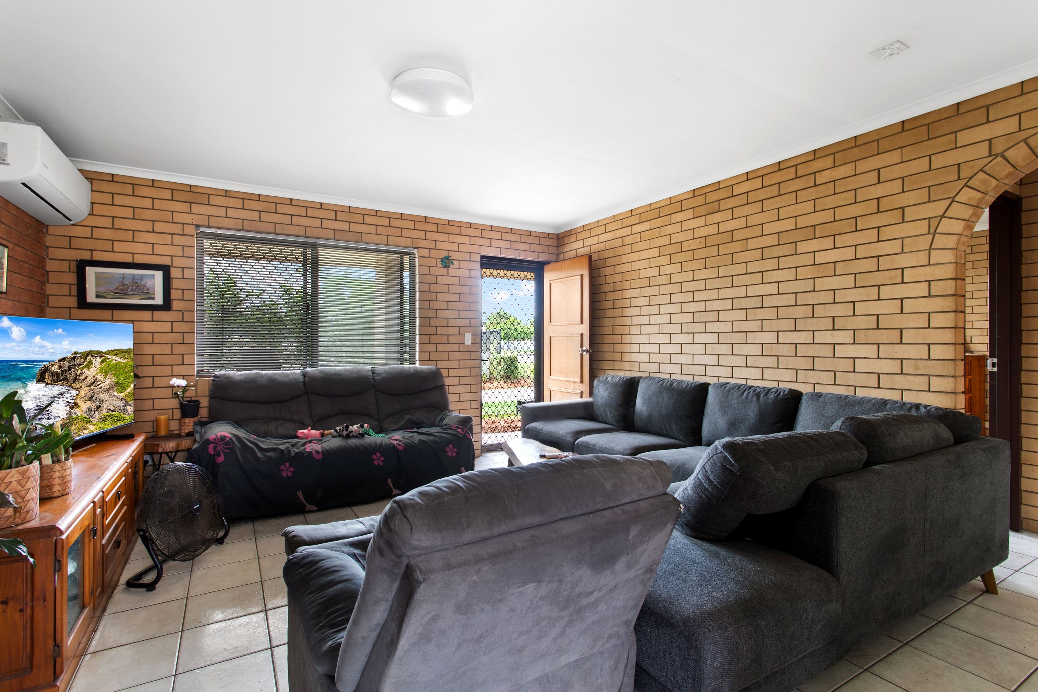 68 James Road, Beachmere QLD 4510, Beachmere - Thumbnail 3